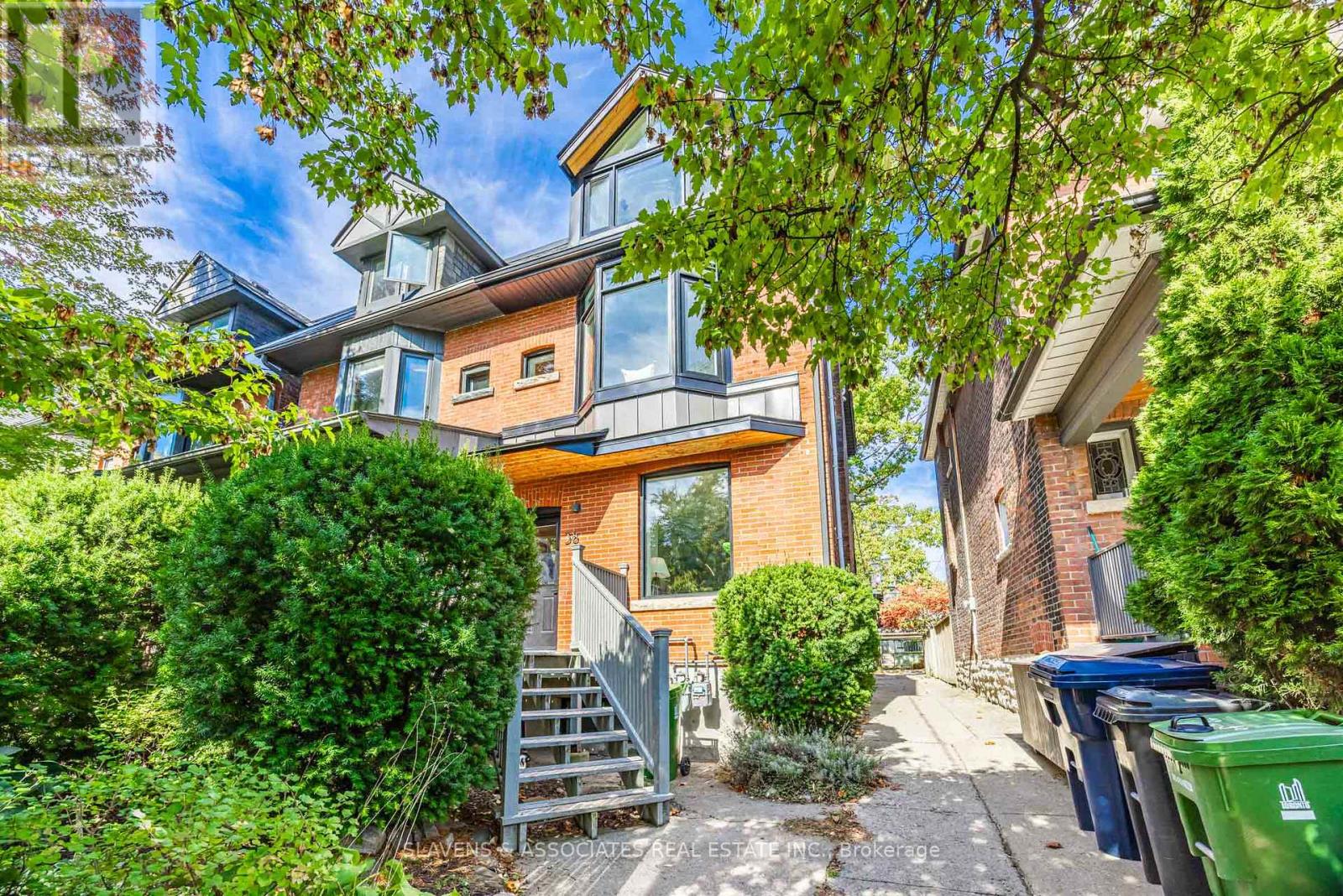 38 Wroxeter Avenue, Toronto, Ontario  M4K 1J6 - Photo 2 - E12460813