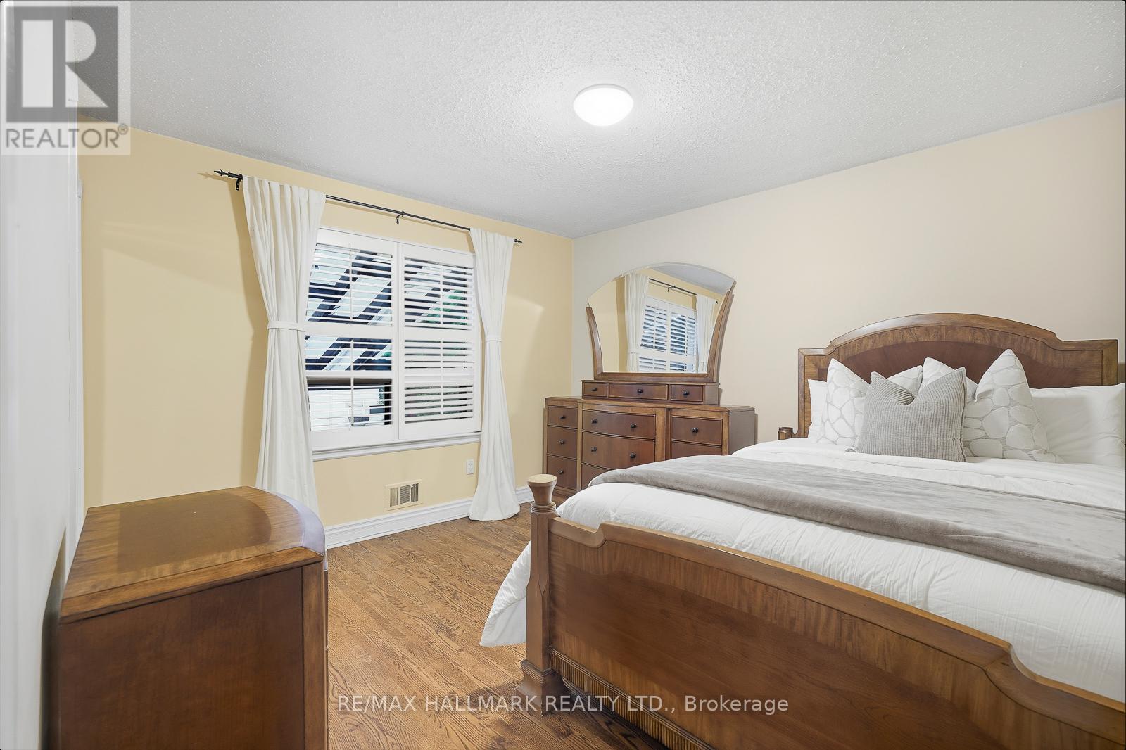 257 Chine Drive, Toronto, Ontario  M1M 2L4 - Photo 17 - E12460856
