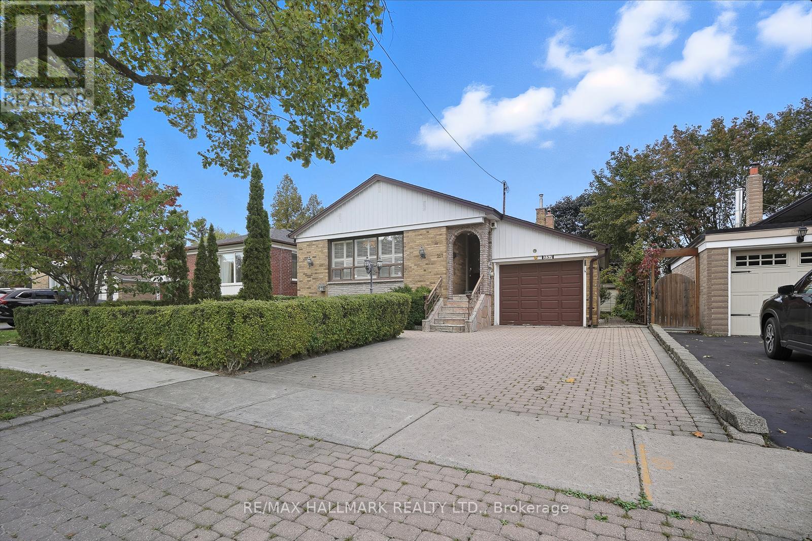 257 Chine Drive, Toronto, Ontario  M1M 2L4 - Photo 3 - E12460856