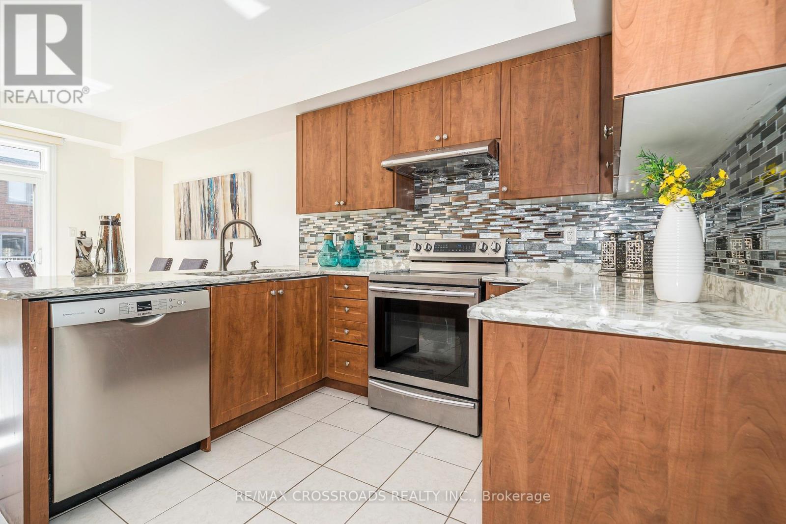 38 Lily Cup Avenue, Toronto, Ontario  M1L 0H4 - Photo 22 - E12460865