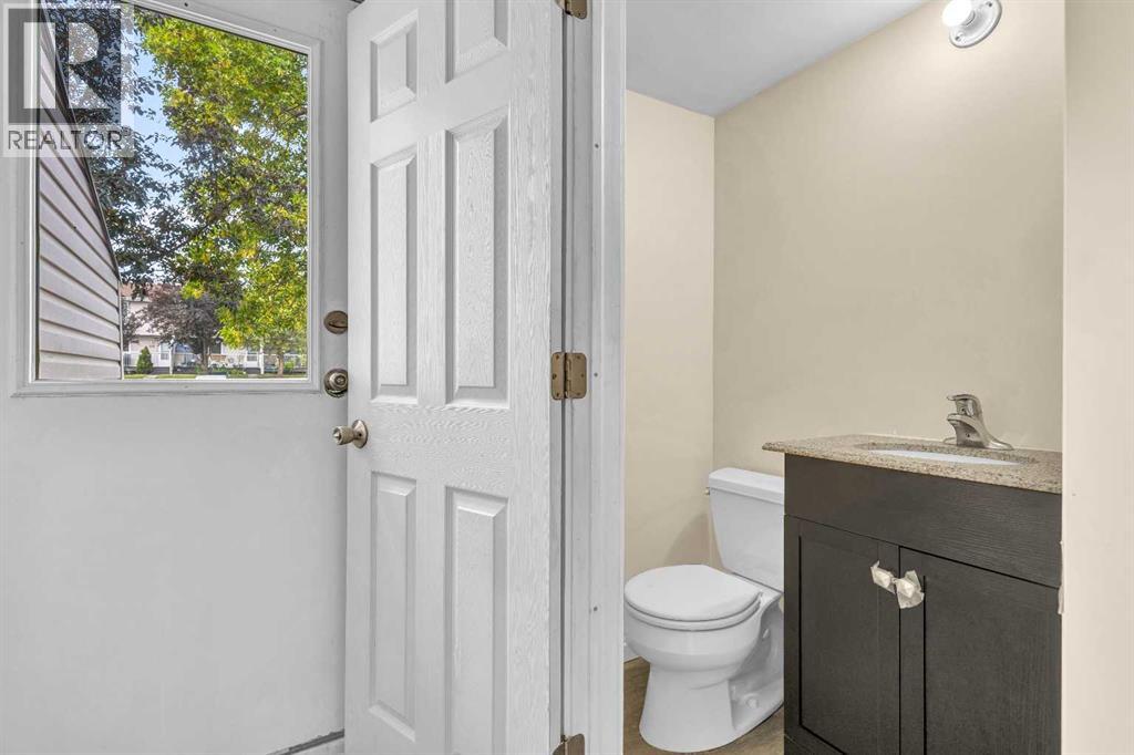 417 40 Street Ne, Calgary, Alberta  T2A 6S1 - Photo 2 - A2256266