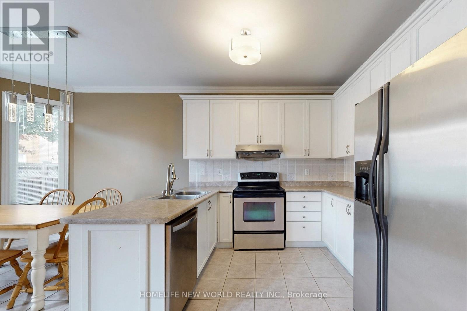 74 Saint James Avenue, Vaughan, Ontario  L4H 3E4 - Photo 11 - N12460824