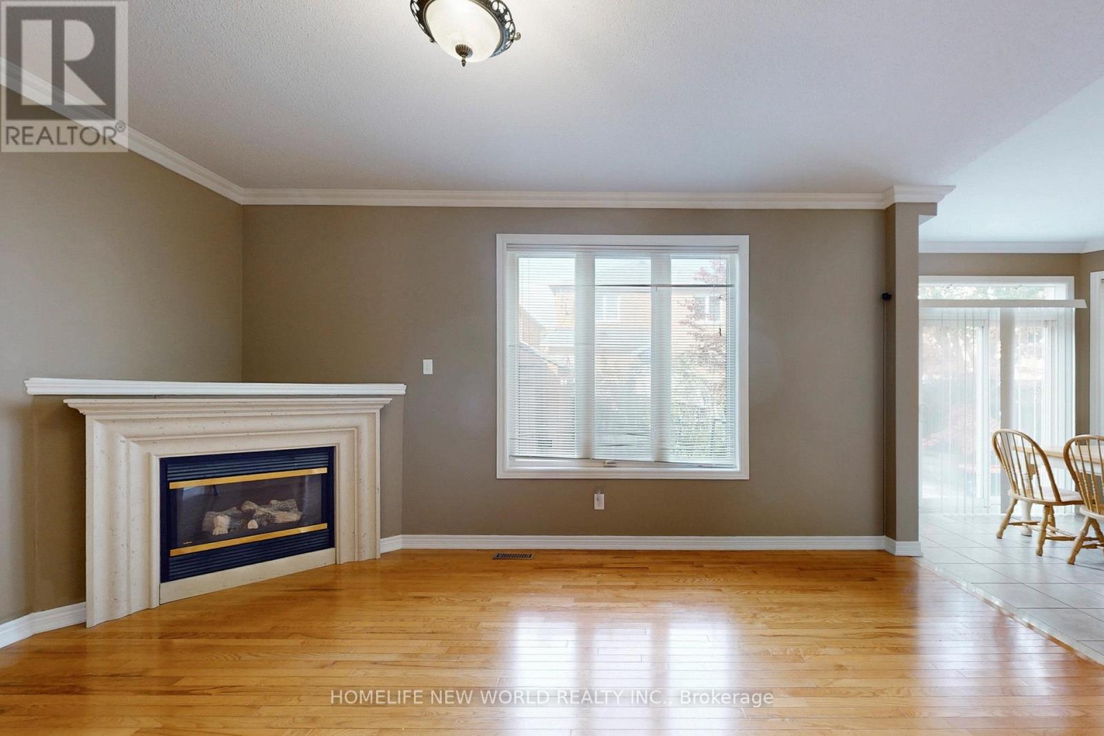74 Saint James Avenue, Vaughan, Ontario  L4H 3E4 - Photo 6 - N12460824