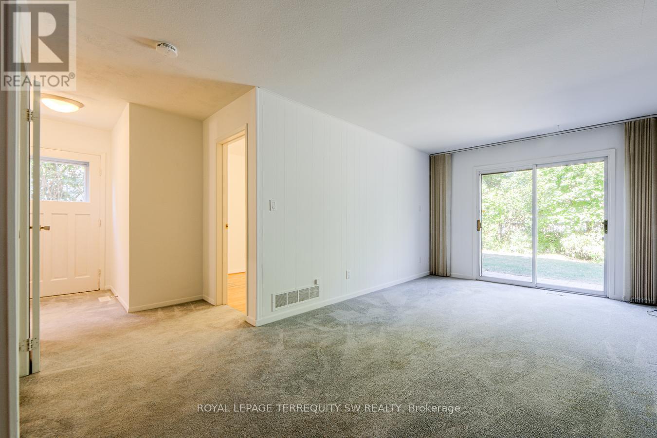 329 Dennie Avenue, Newmarket, Ontario  L3Y 4M5 - Photo 16 - N12460870