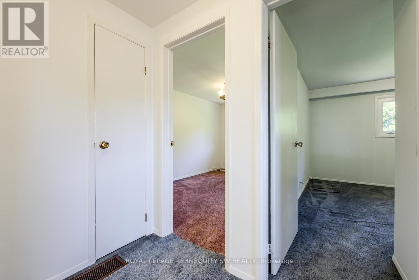 329 Dennie Avenue, Newmarket, Ontario  L3Y 4M5 - Photo 21 - N12460870