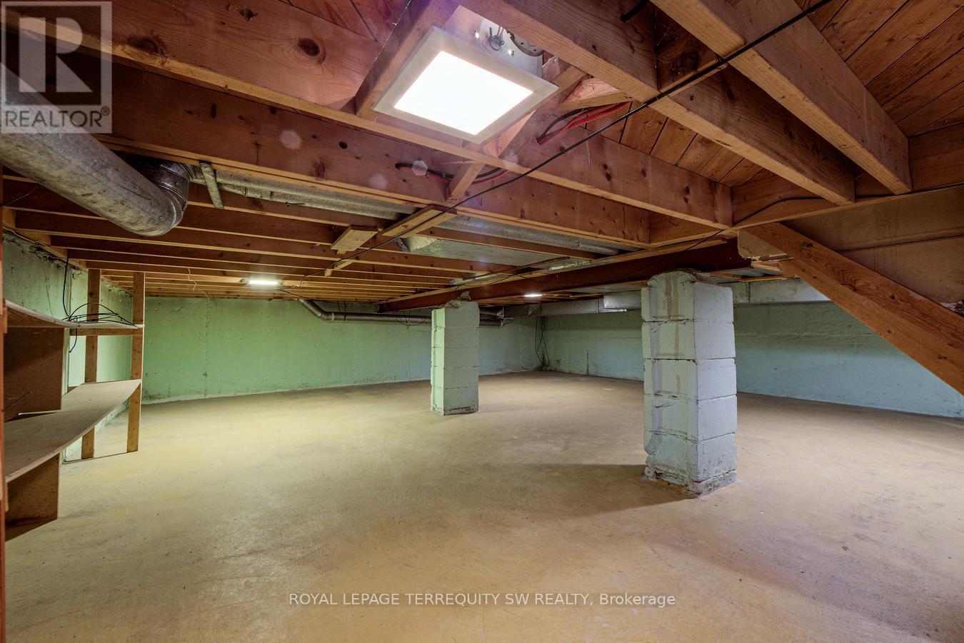 329 Dennie Avenue, Newmarket, Ontario  L3Y 4M5 - Photo 33 - N12460870