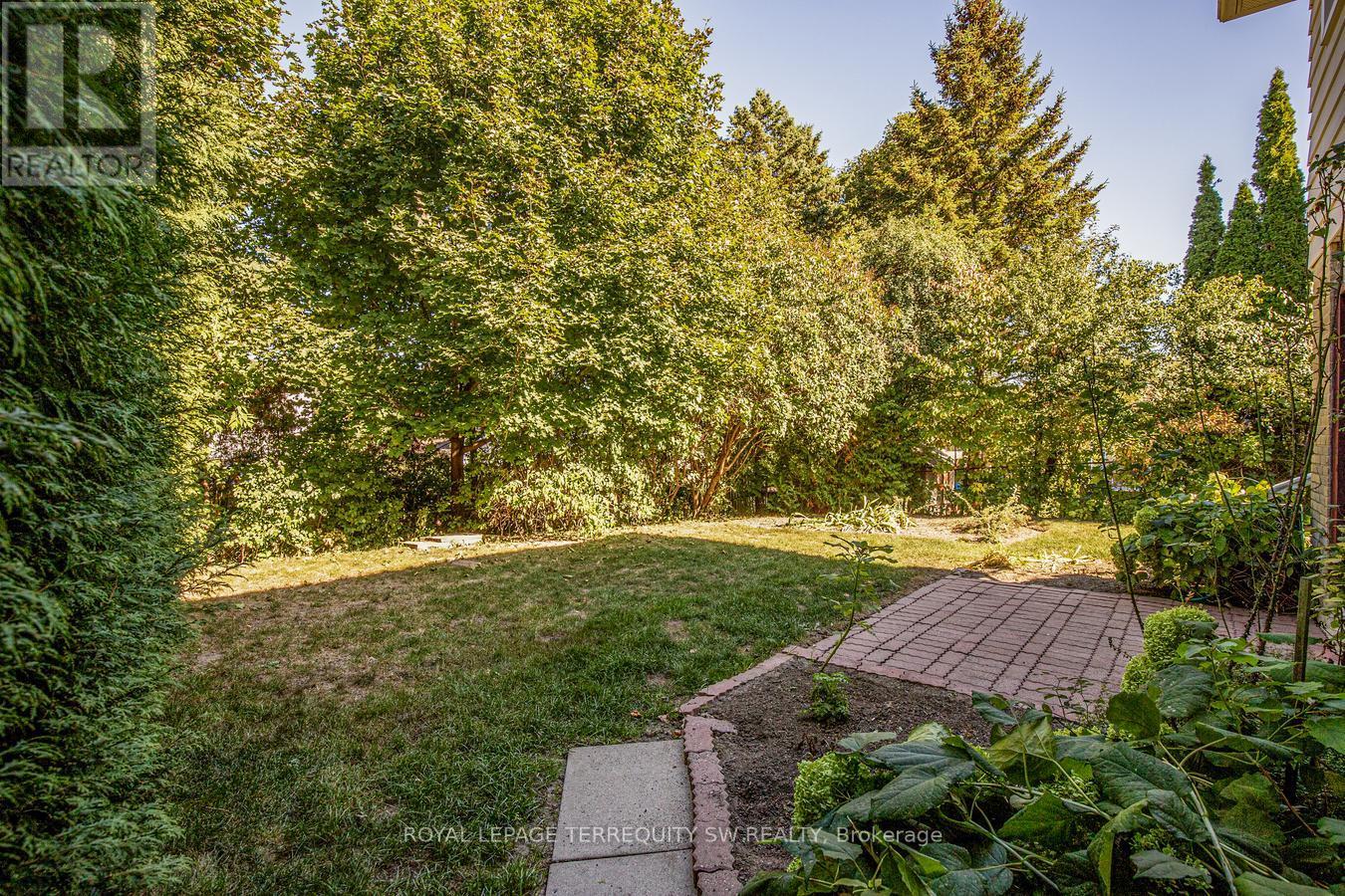 329 Dennie Avenue, Newmarket, Ontario  L3Y 4M5 - Photo 34 - N12460870
