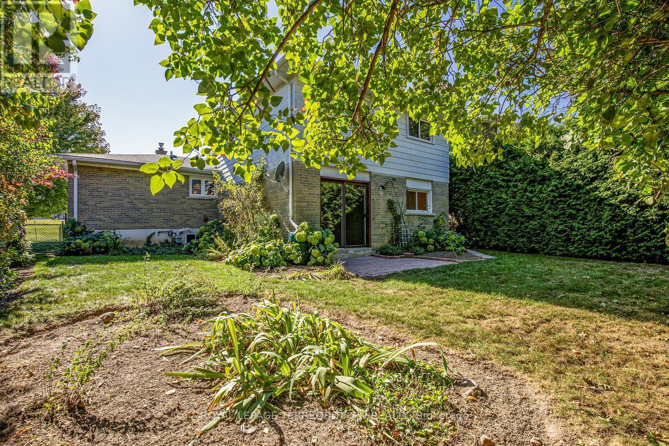 329 Dennie Avenue, Newmarket, Ontario  L3Y 4M5 - Photo 35 - N12460870