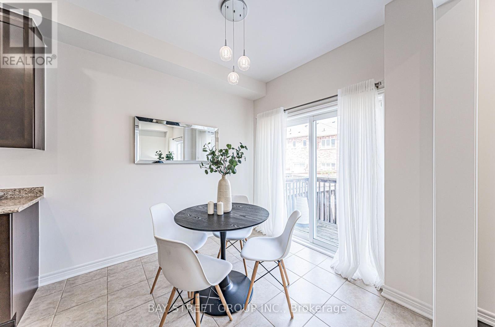 28 Rougeview Park Crescent, Markham, Ontario  L6E 0P7 - Photo 18 - N12460874