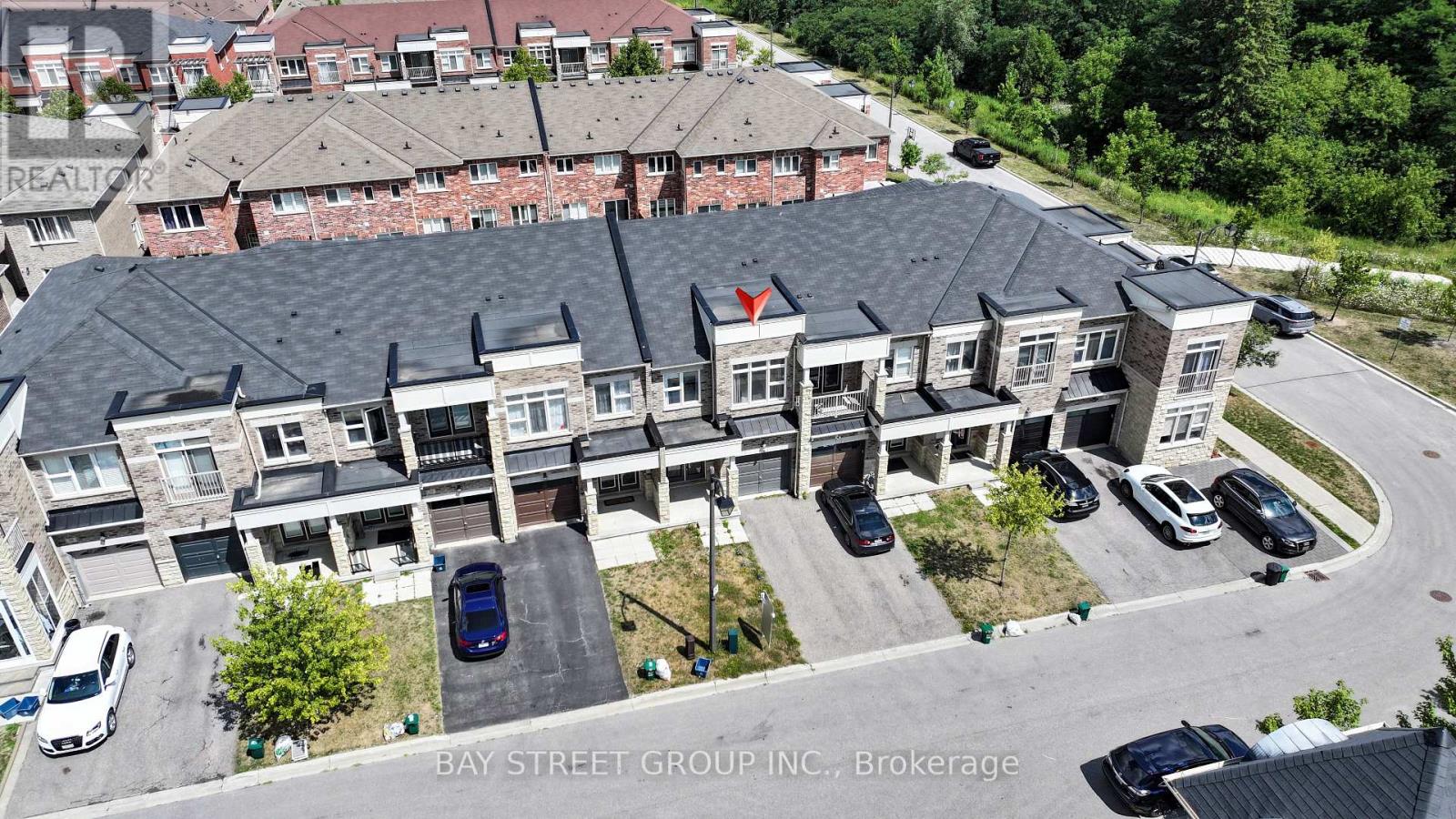 28 Rougeview Park Crescent, Markham, Ontario  L6E 0P7 - Photo 2 - N12460874