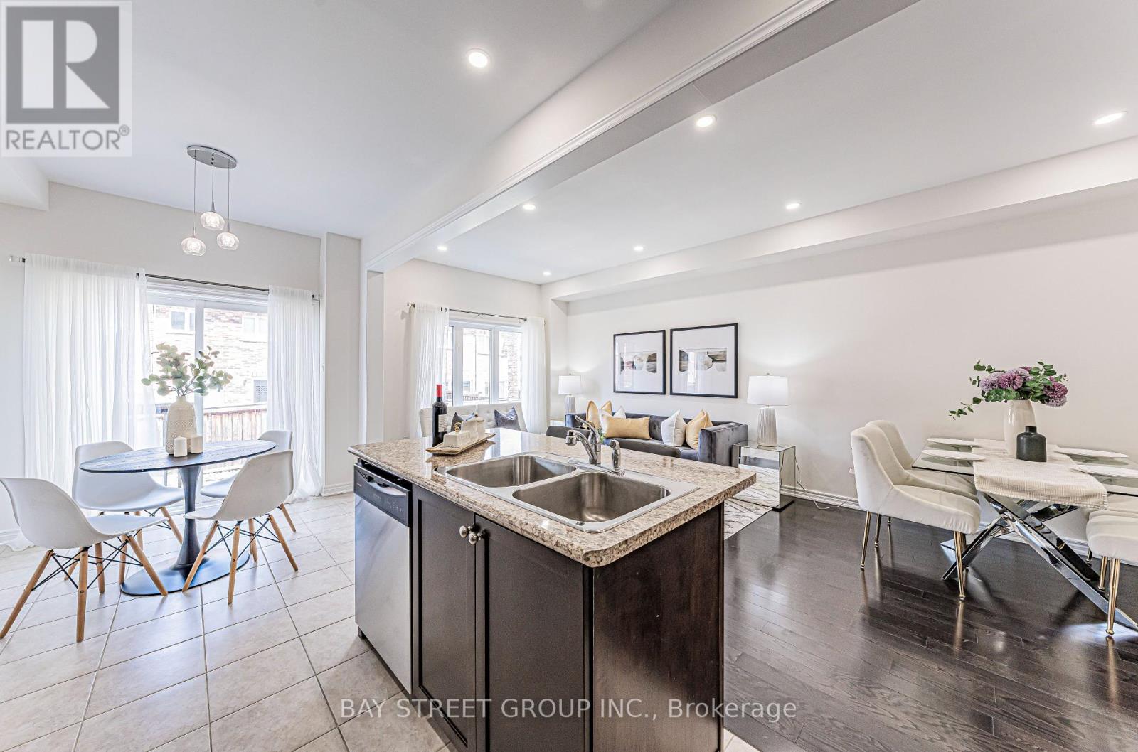 28 Rougeview Park Crescent, Markham, Ontario  L6E 0P7 - Photo 22 - N12460874