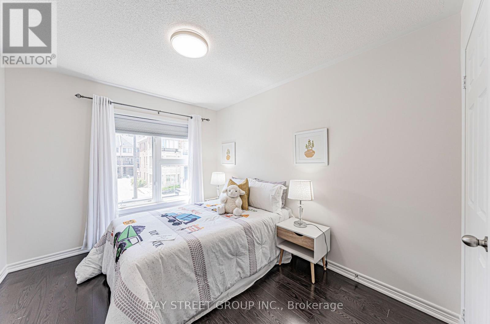28 Rougeview Park Crescent, Markham, Ontario  L6E 0P7 - Photo 31 - N12460874