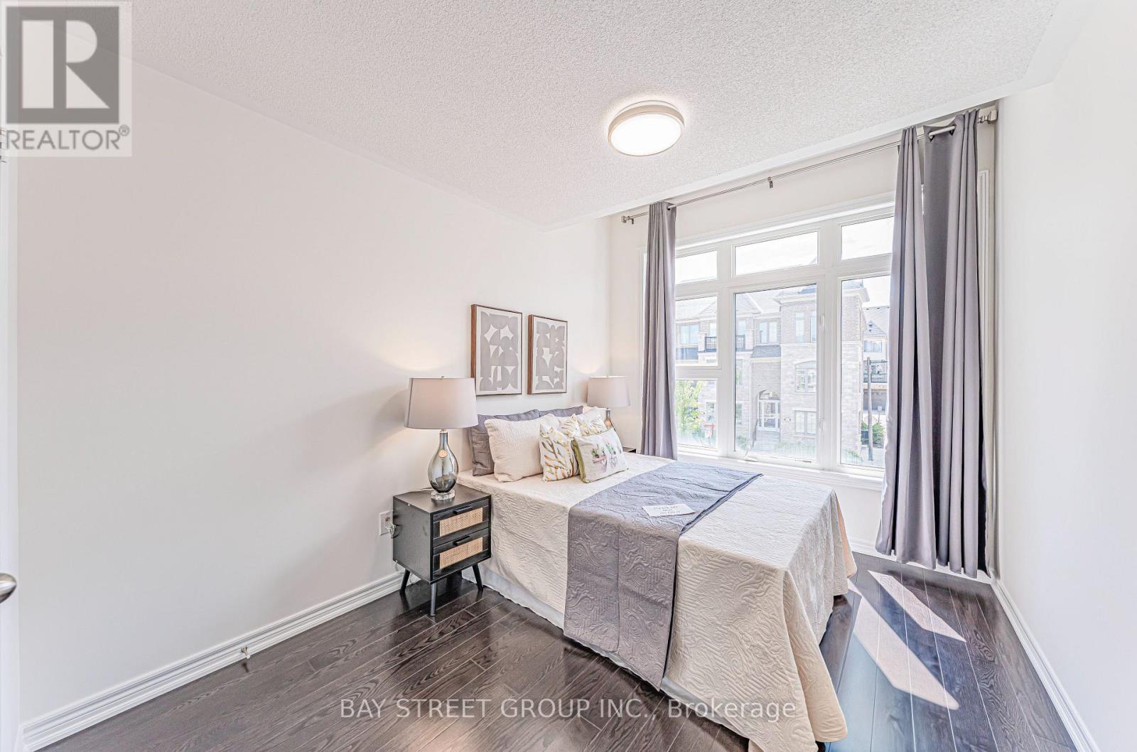 28 Rougeview Park Crescent, Markham, Ontario  L6E 0P7 - Photo 32 - N12460874