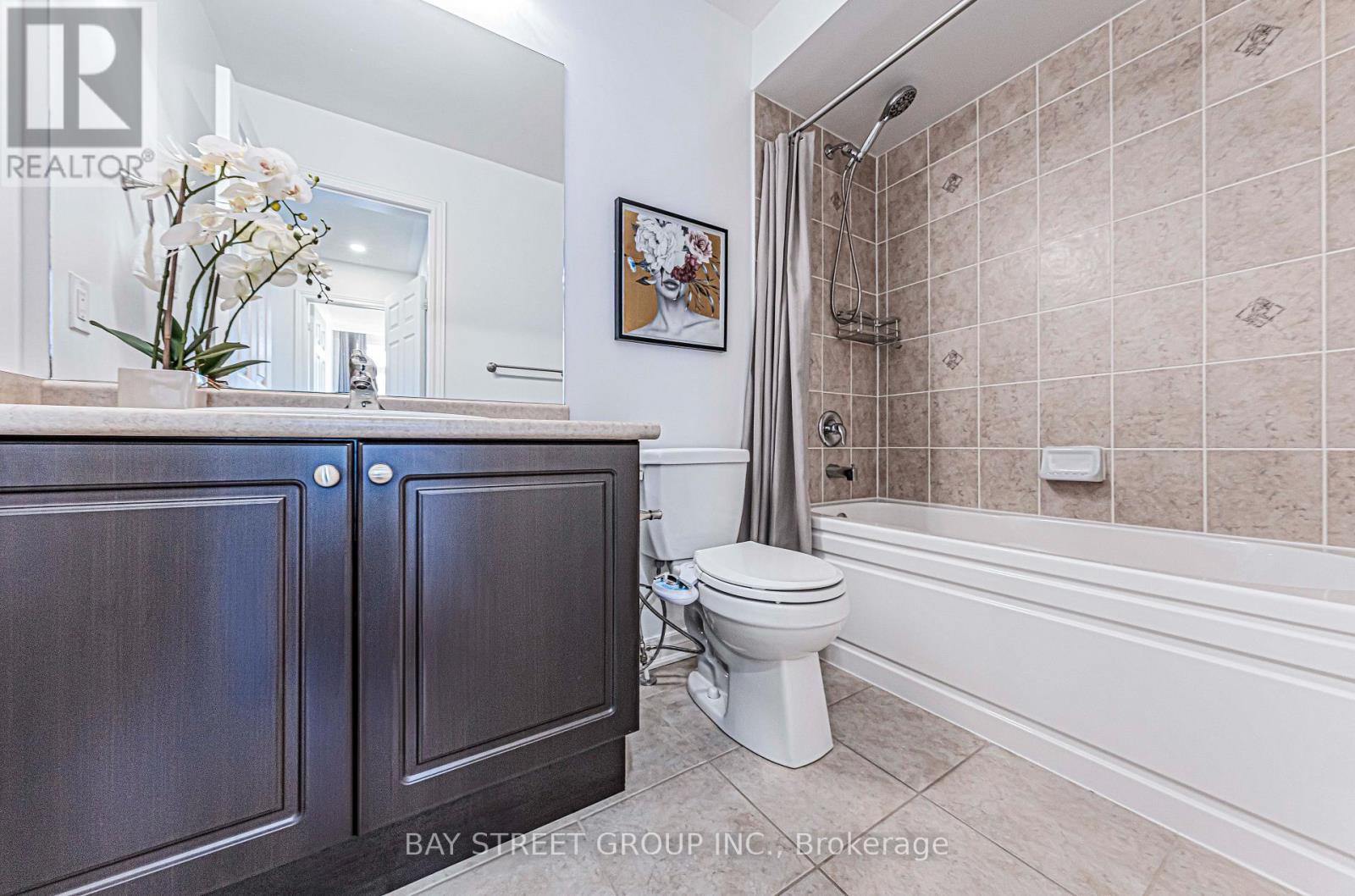 28 Rougeview Park Crescent, Markham, Ontario  L6E 0P7 - Photo 34 - N12460874
