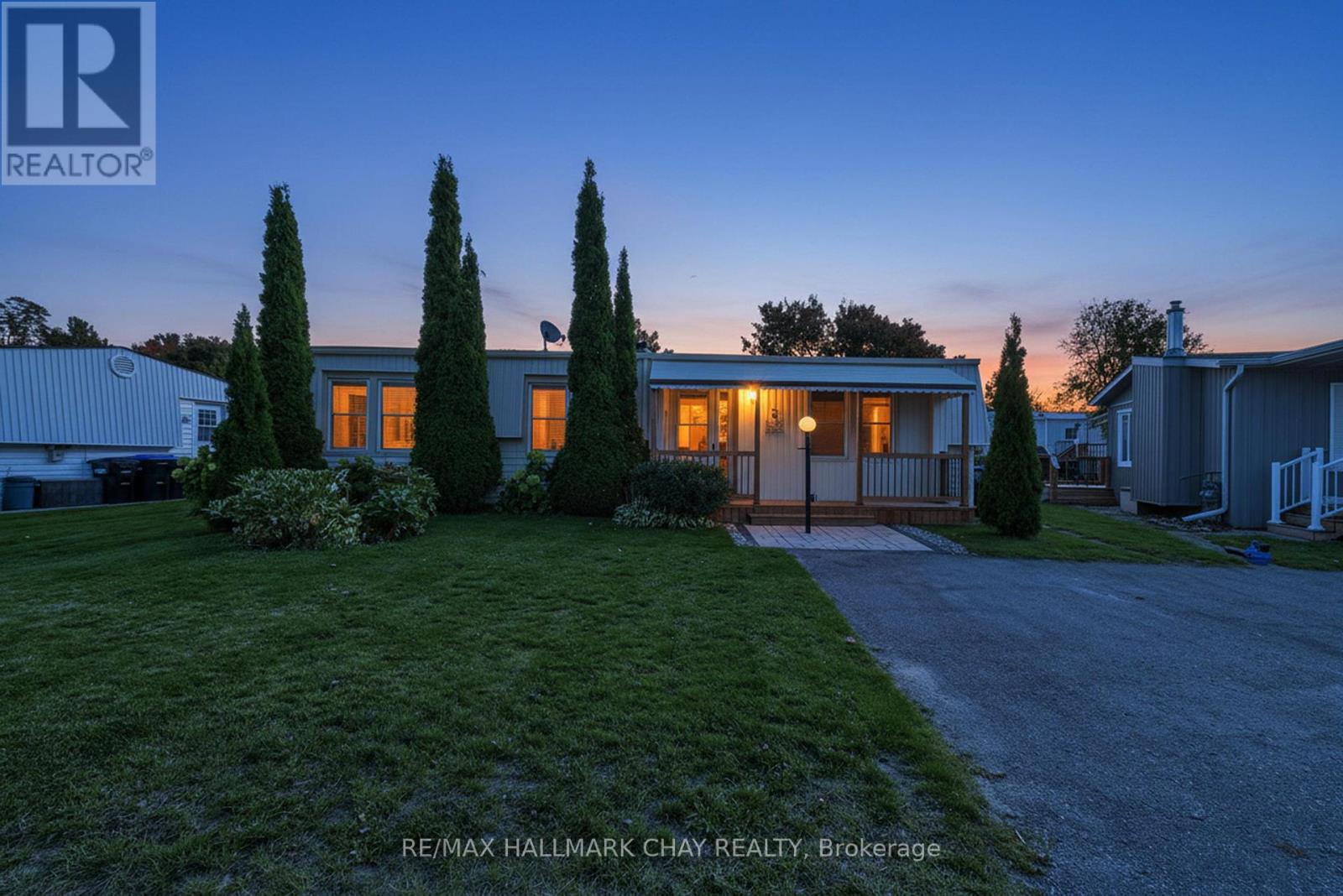 3 Linden Lane, Innisfil, Ontario  L9S 1P4 - Photo 2 - N12460891