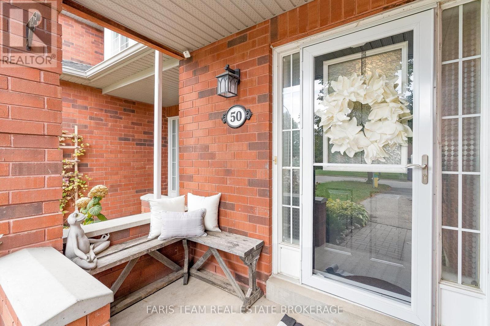 50 Smith Street, New Tecumseth, Ontario  L9R 1Z9 - Photo 4 - N12460944