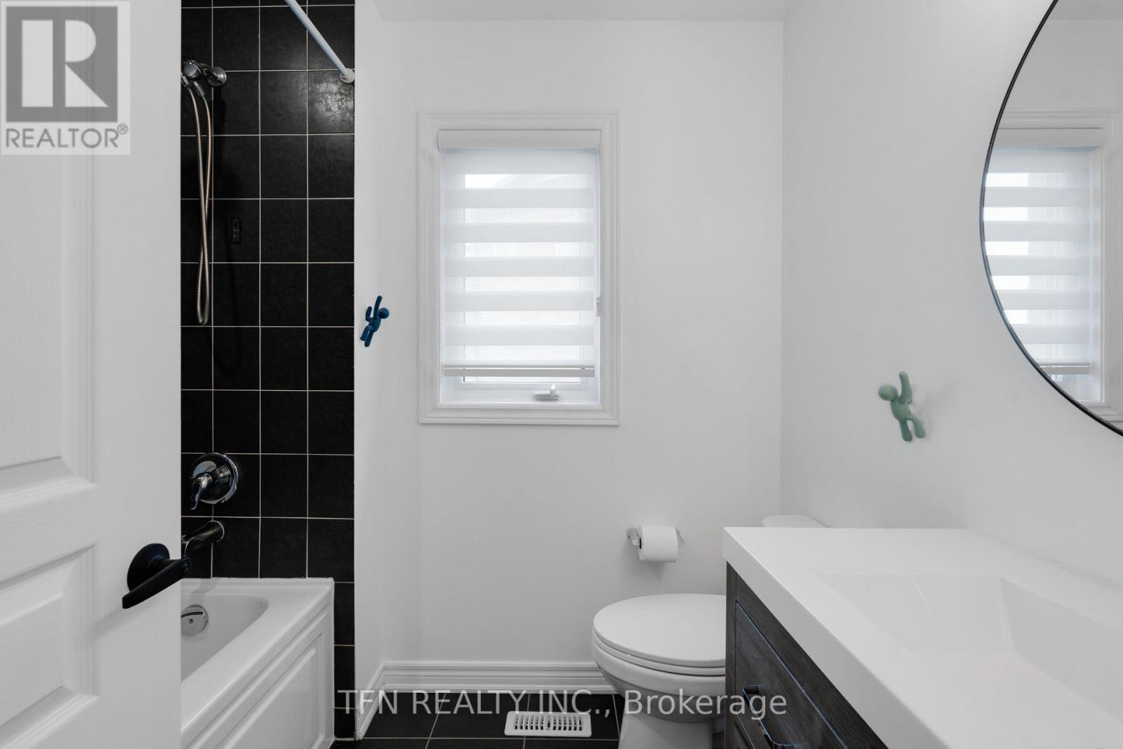 30 Haskett Drive, Markham, Ontario  L6B 0S9 - Photo 34 - N12460946