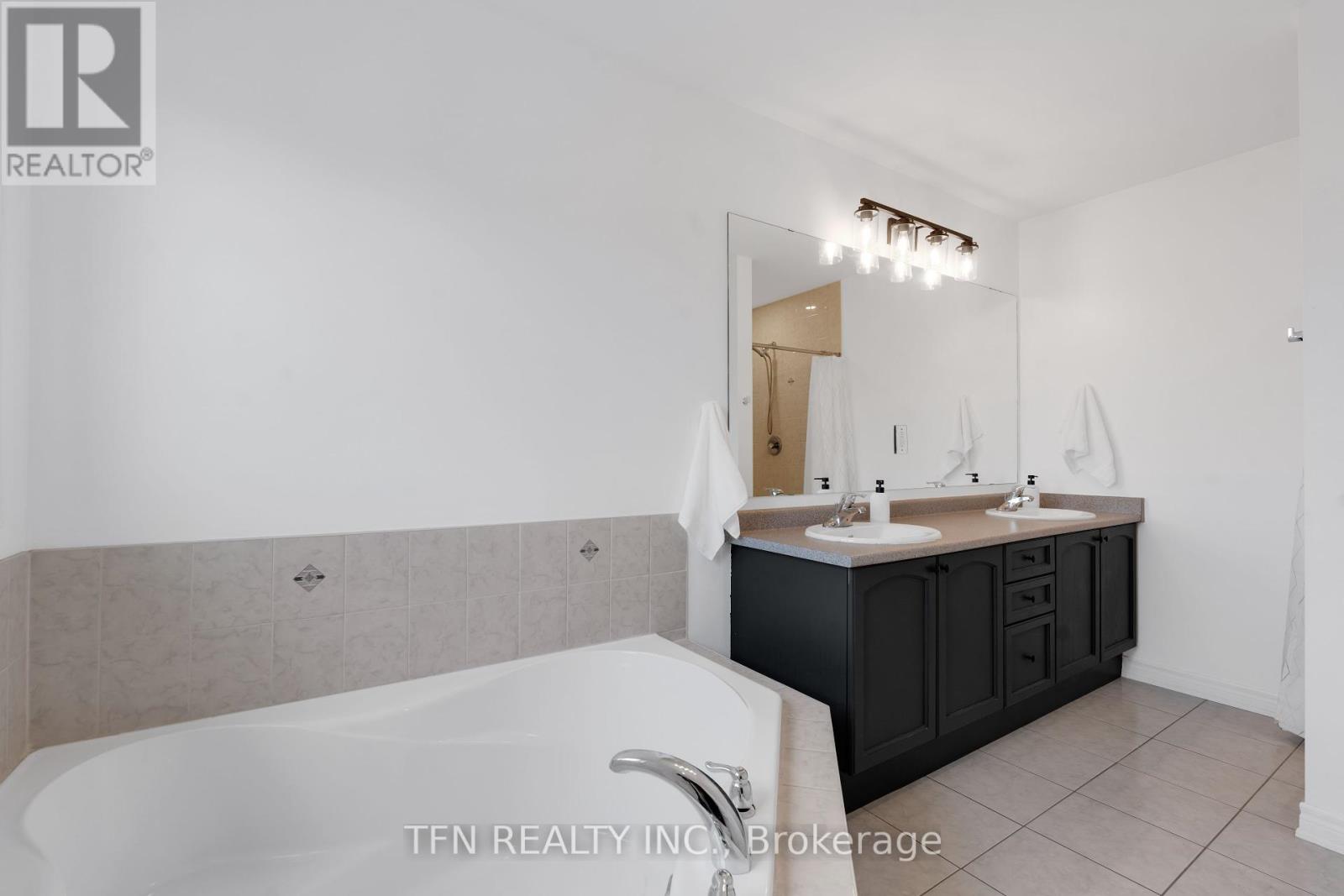 30 Haskett Drive, Markham, Ontario  L6B 0S9 - Photo 39 - N12460946