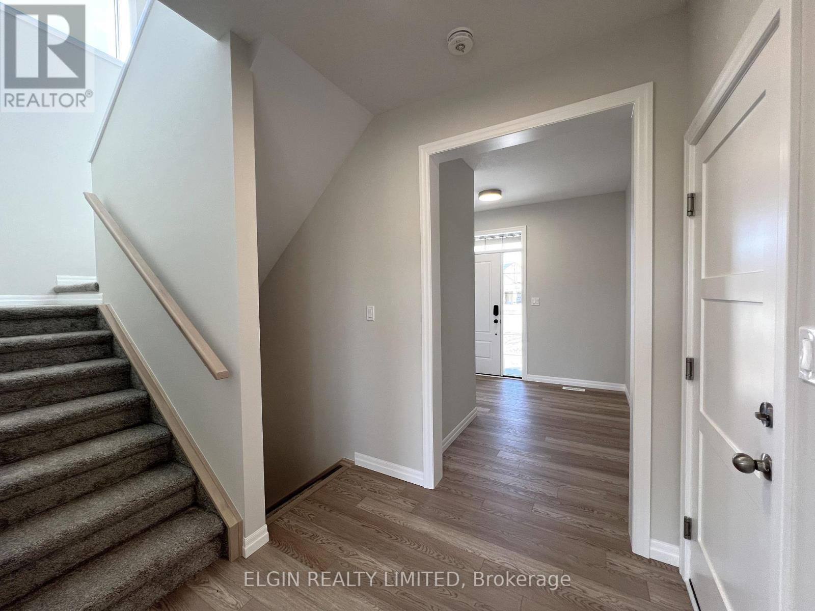 8 Horizon Court, Central Elgin, Ontario  N5P 0E5 - Photo 16 - X12461001