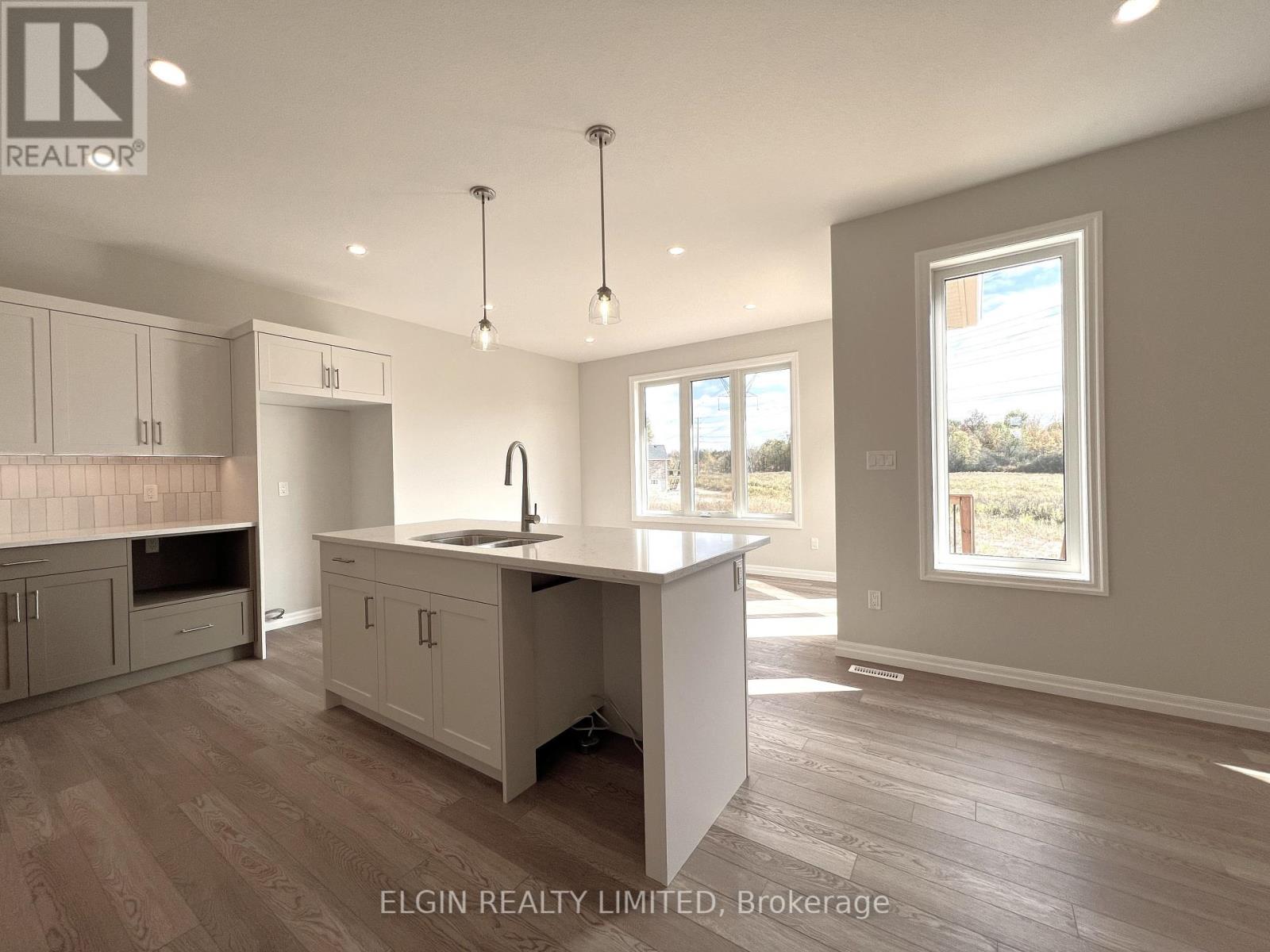 8 Horizon Court, Central Elgin, Ontario  N5P 0E5 - Photo 17 - X12461001