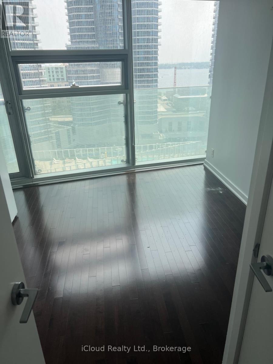 1203 - 12 York Street, Toronto, Ontario  M5J 0A9 - Photo 7 - C12375831