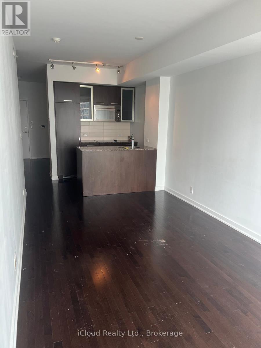 1203 - 12 York Street, Toronto, Ontario  M5J 0A9 - Photo 5 - C12375831