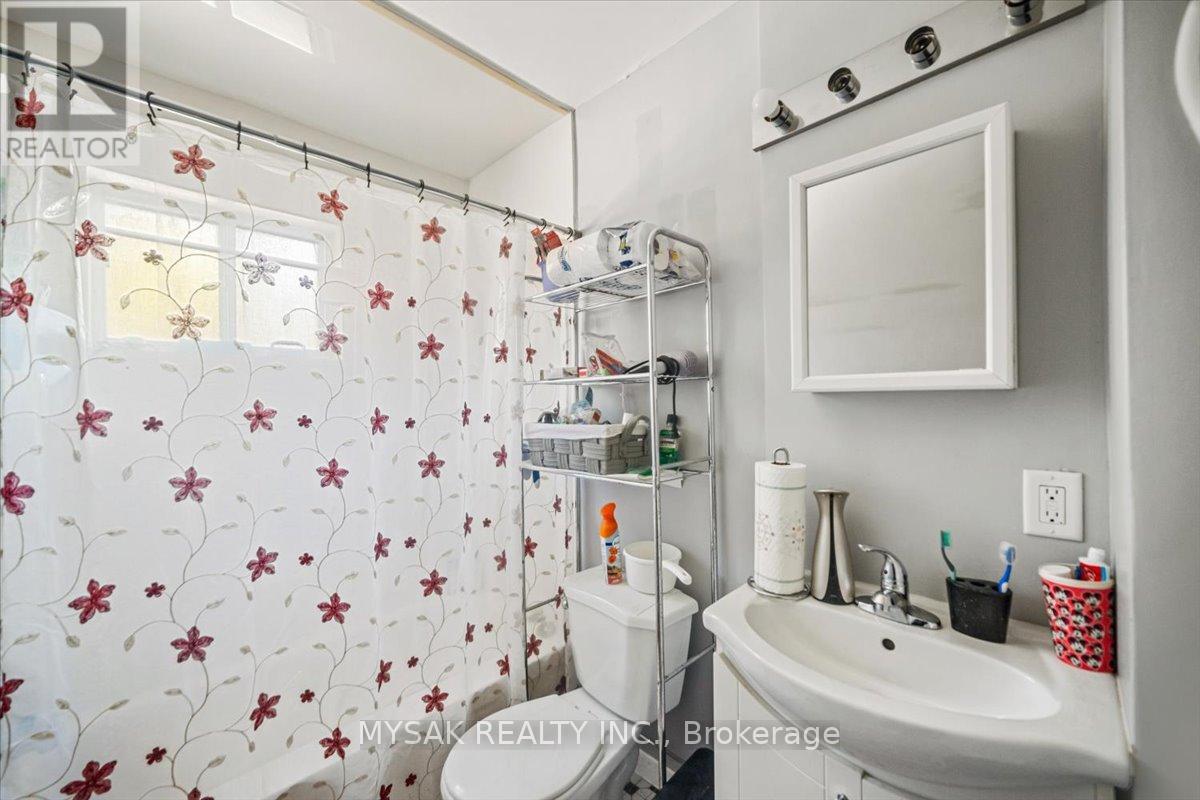 1033 Ravine Road, Oshawa, Ontario  L1H 4C9 - Photo 15 - E12460968