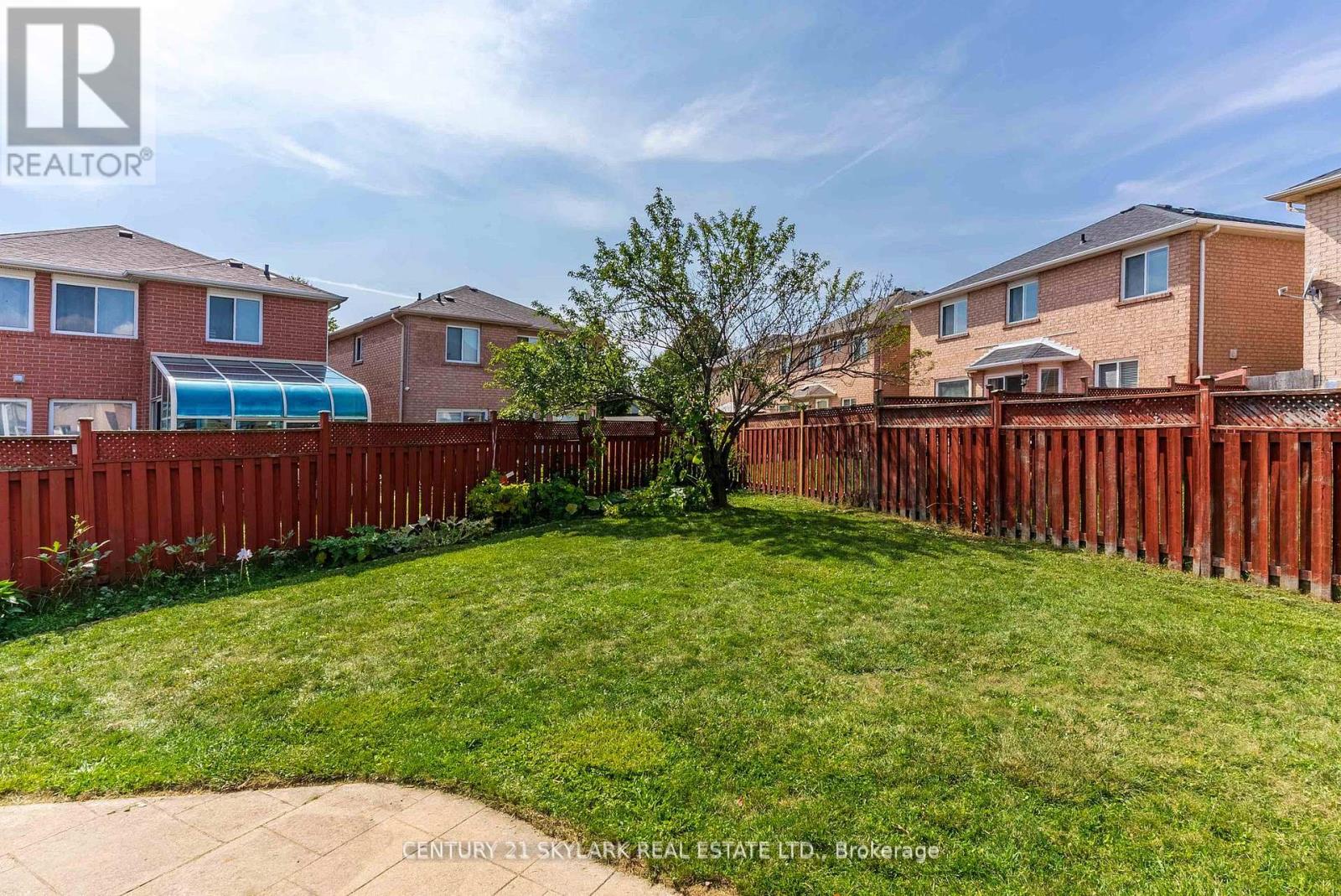 4 Moonstone Court, Brampton, Ontario  L6Y 4Z8 - Photo 33 - W12460829