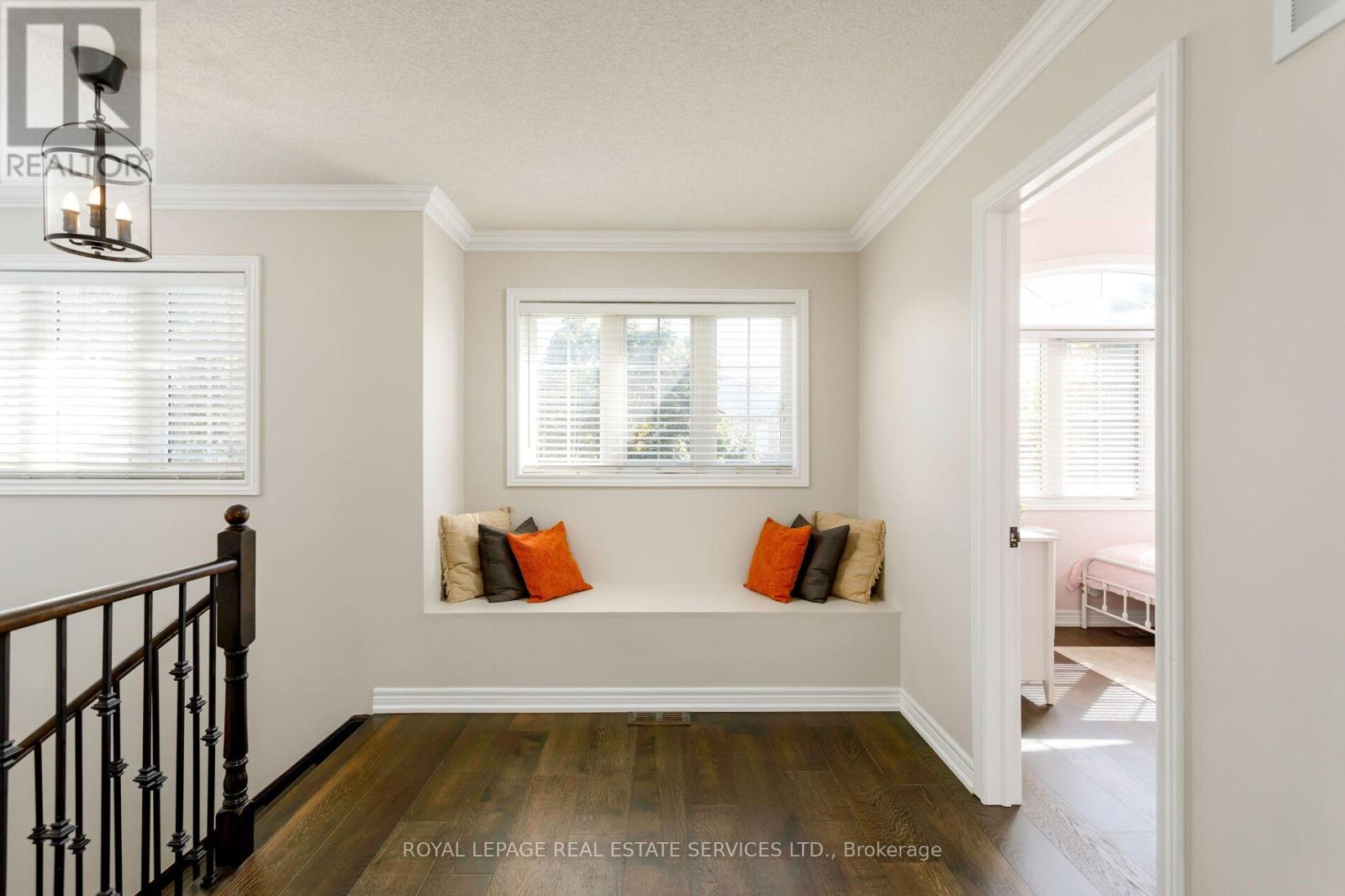1393 Derby County Crescent, Oakville, Ontario  L6M 4N8 - Photo 16 - W12460842
