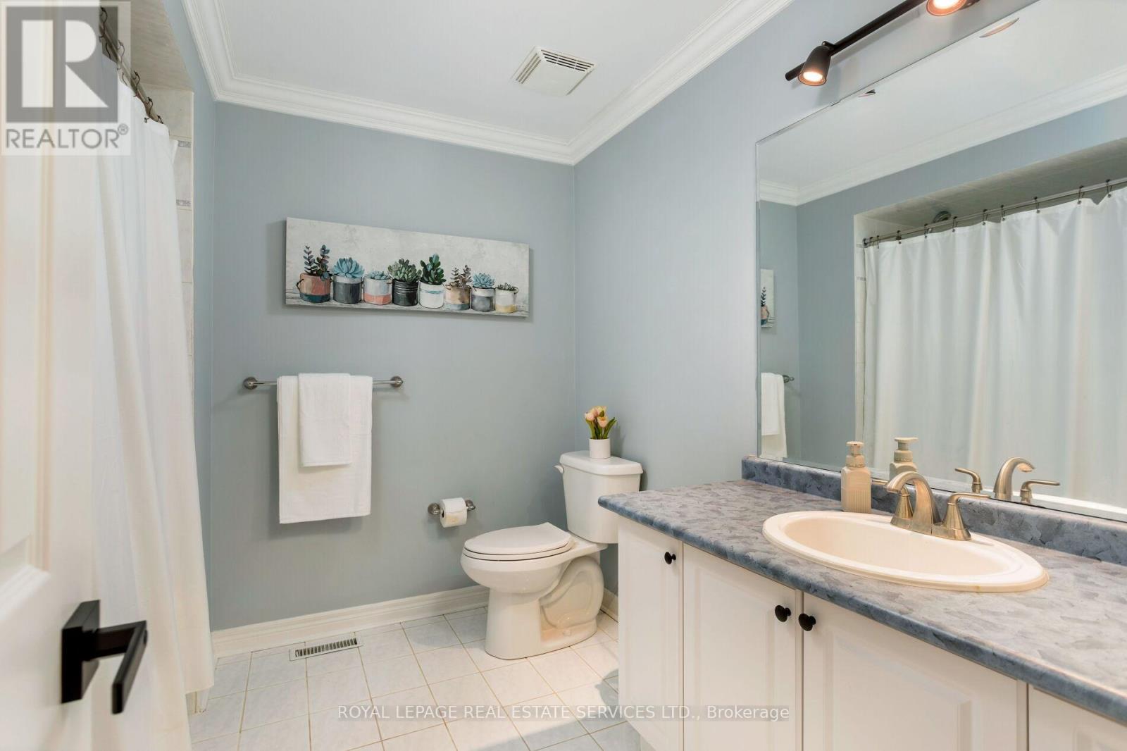1393 Derby County Crescent, Oakville, Ontario  L6M 4N8 - Photo 22 - W12460842