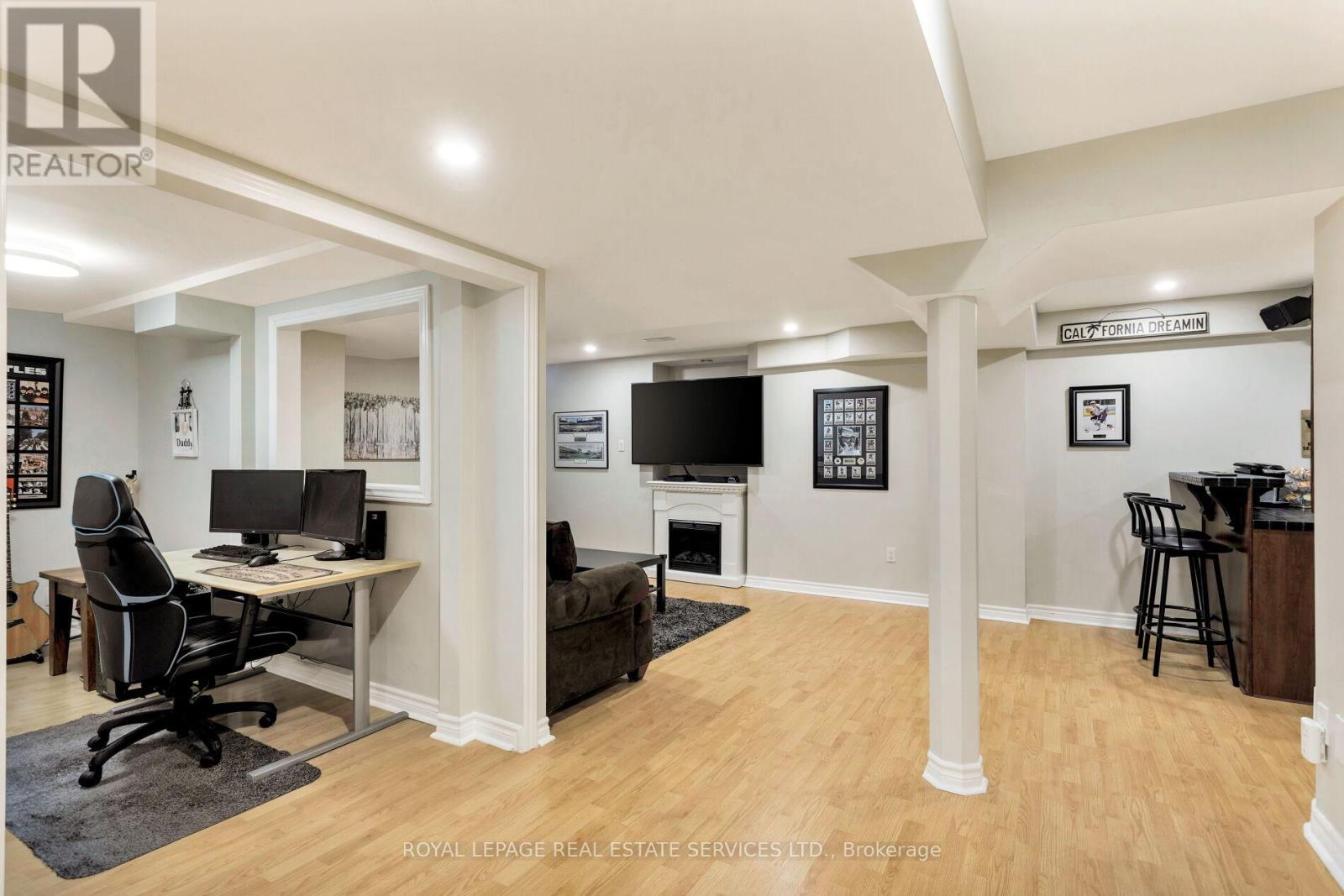 1393 Derby County Crescent, Oakville, Ontario  L6M 4N8 - Photo 28 - W12460842