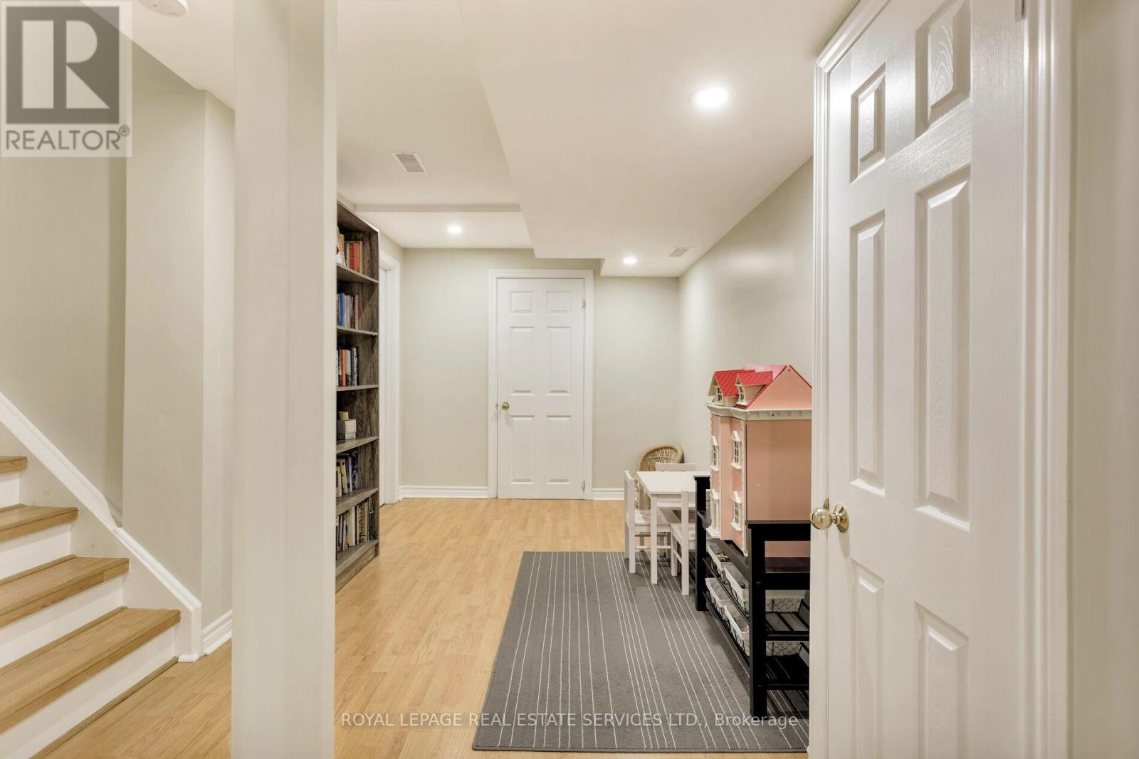 1393 Derby County Crescent, Oakville, Ontario  L6M 4N8 - Photo 35 - W12460842