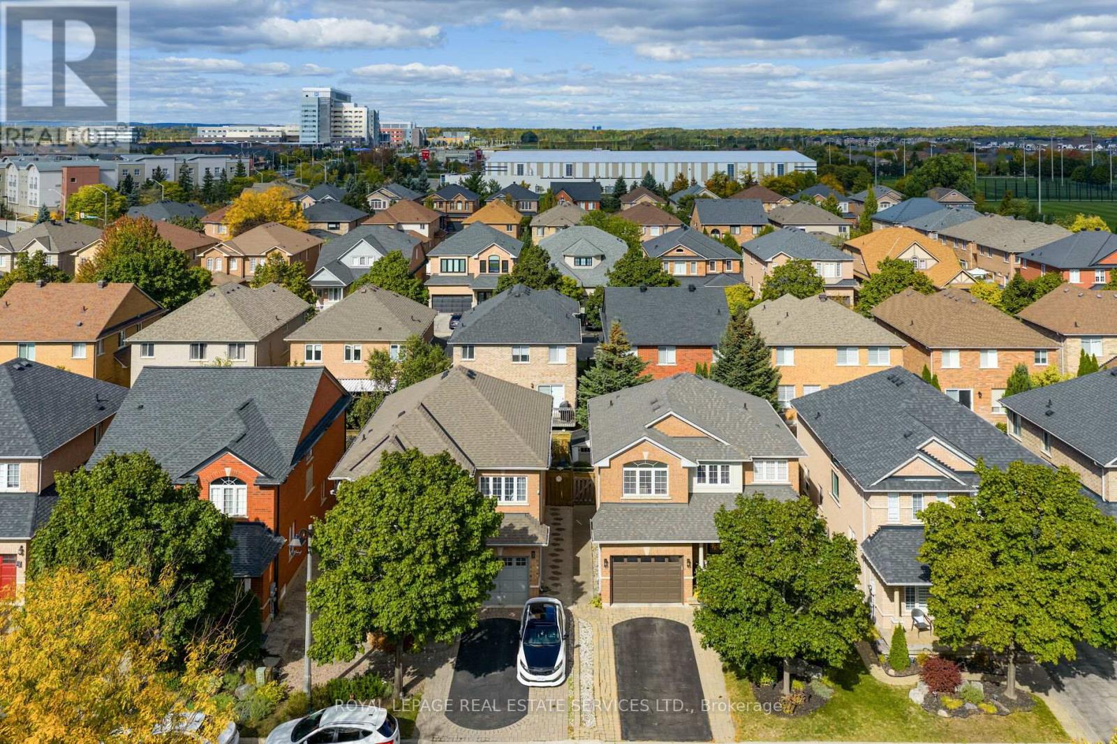 1393 Derby County Crescent, Oakville, Ontario  L6M 4N8 - Photo 43 - W12460842