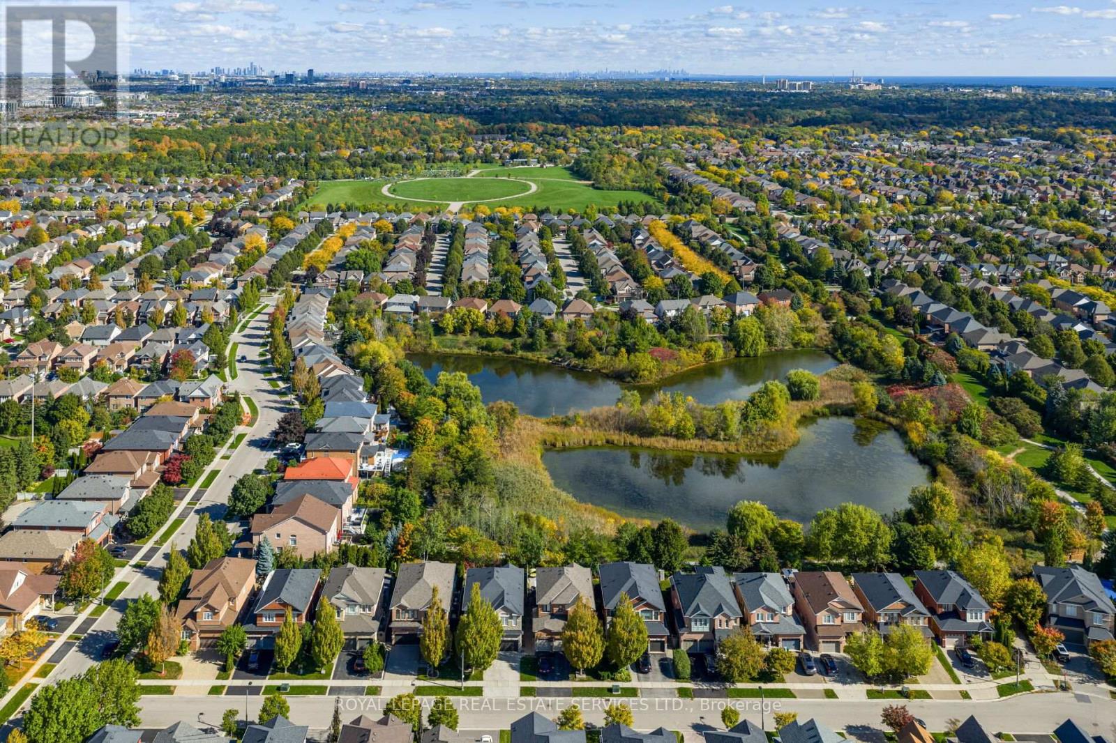 1393 Derby County Crescent, Oakville, Ontario  L6M 4N8 - Photo 45 - W12460842