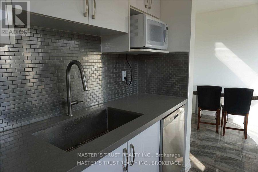 8 Mosque Crescent, Toronto, Ontario  M9V 4J2 - Photo 3 - W12460890
