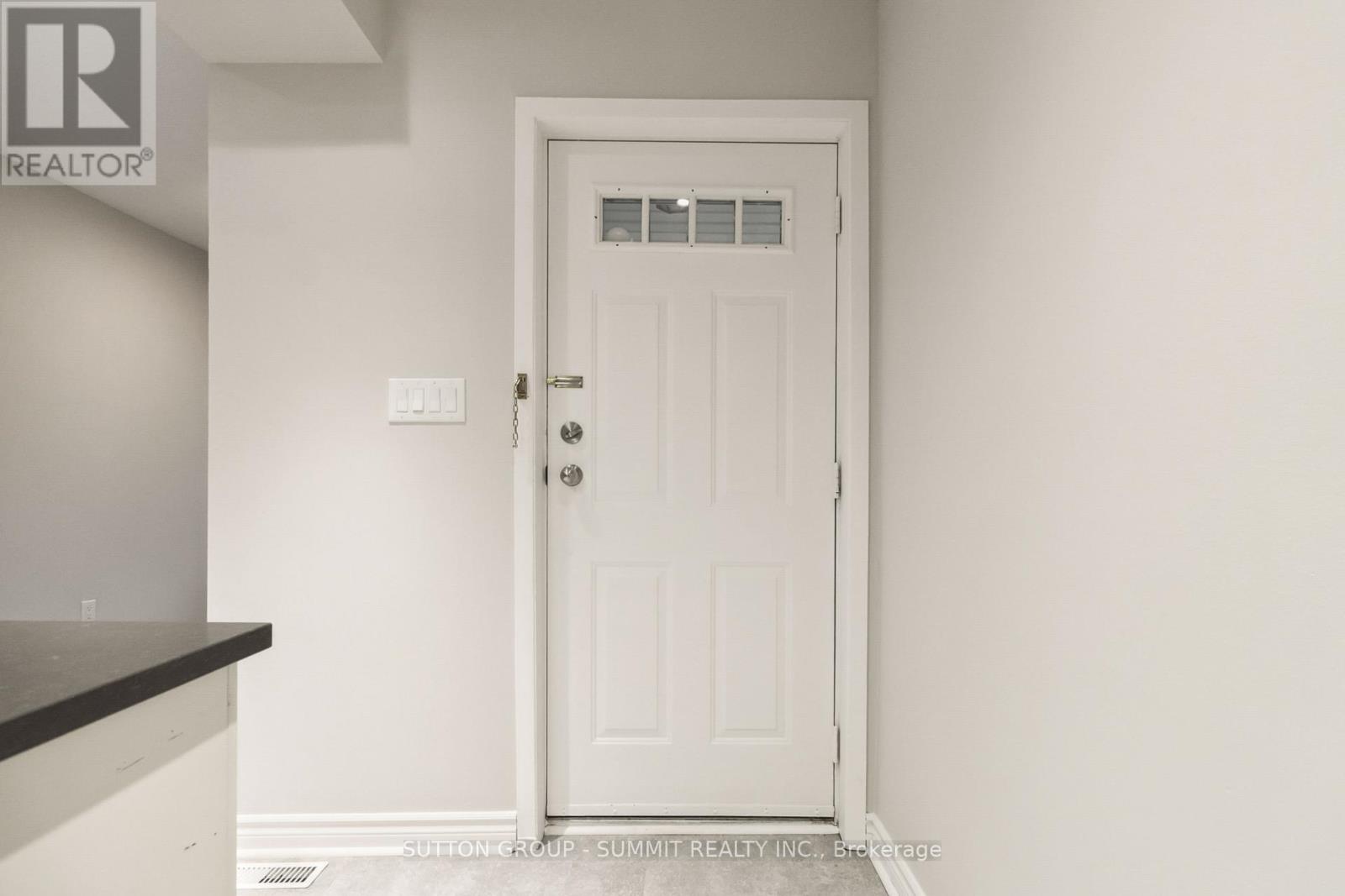 46 - 2155 South Millway, Mississauga, Ontario  L5L 3S1 - Photo 4 - W12460909