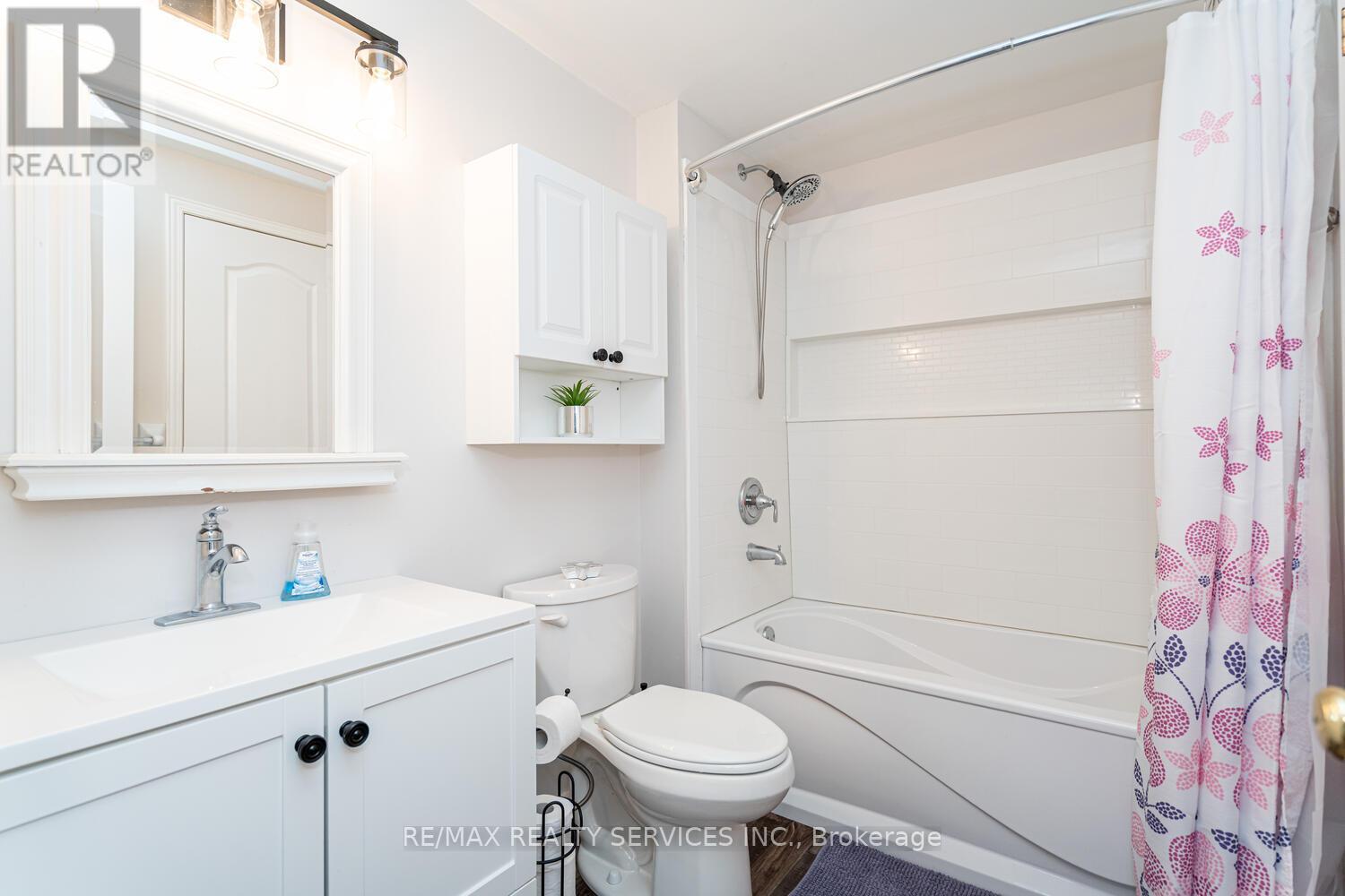 73 Montgomery Boulevard, Orangeville, Ontario  L9W 5H6 - Photo 25 - W12460922