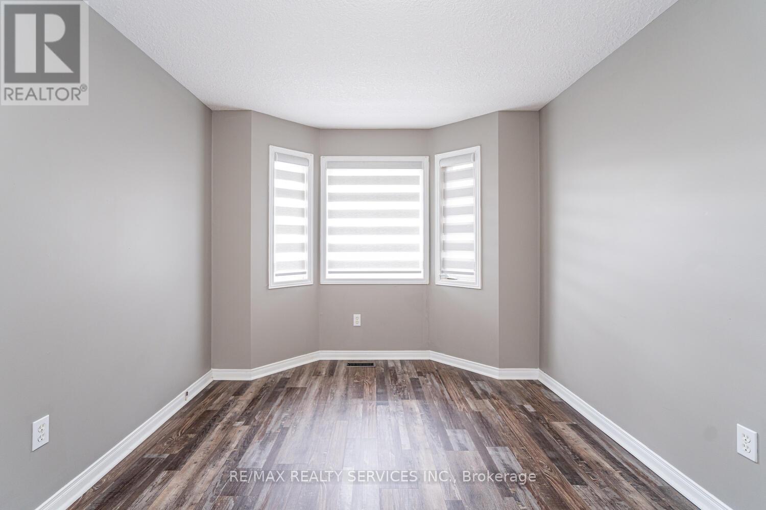 73 Montgomery Boulevard, Orangeville, Ontario  L9W 5H6 - Photo 32 - W12460922