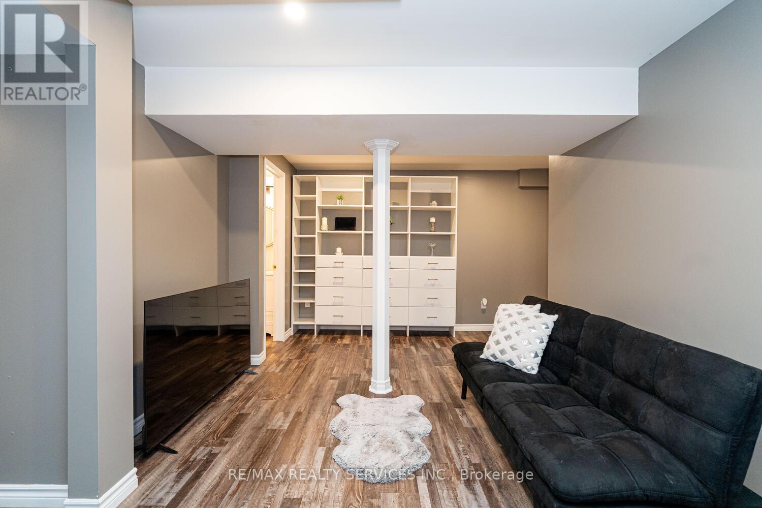 73 Montgomery Boulevard, Orangeville, Ontario  L9W 5H6 - Photo 36 - W12460922