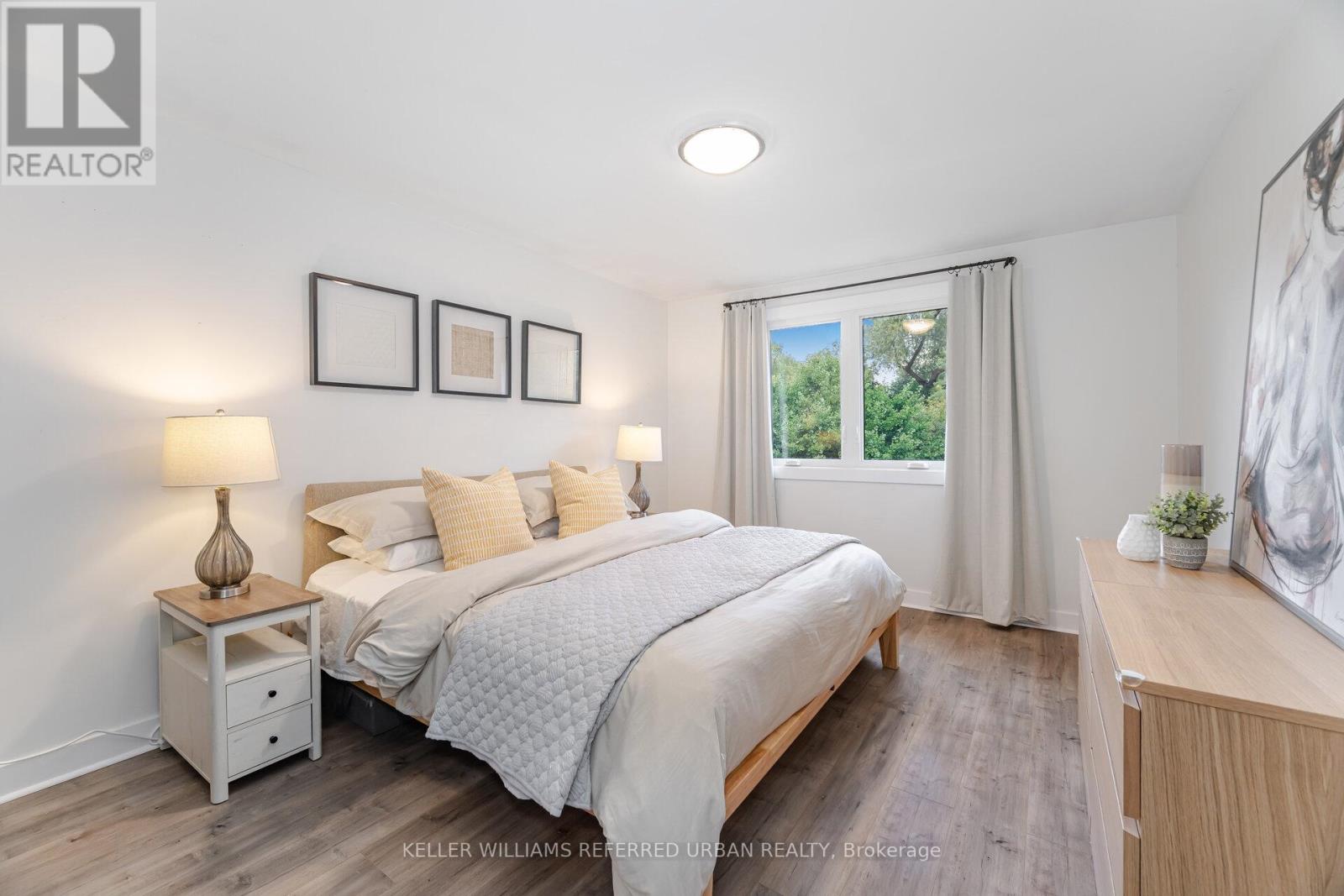 35 Bremen Lane, Mississauga, Ontario  L5M 1G7 - Photo 14 - W12460925