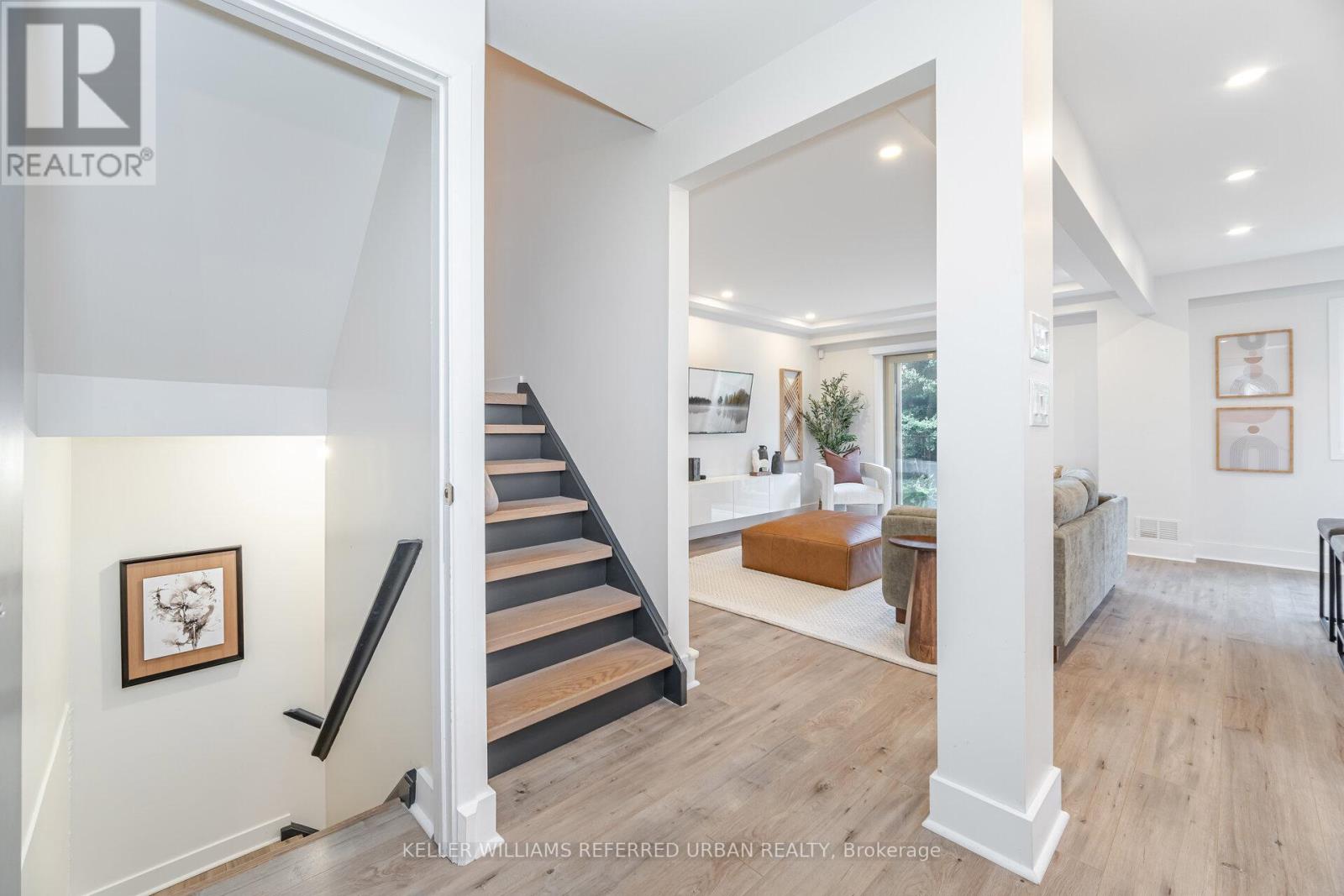 35 Bremen Lane, Mississauga, Ontario  L5M 1G7 - Photo 25 - W12460925