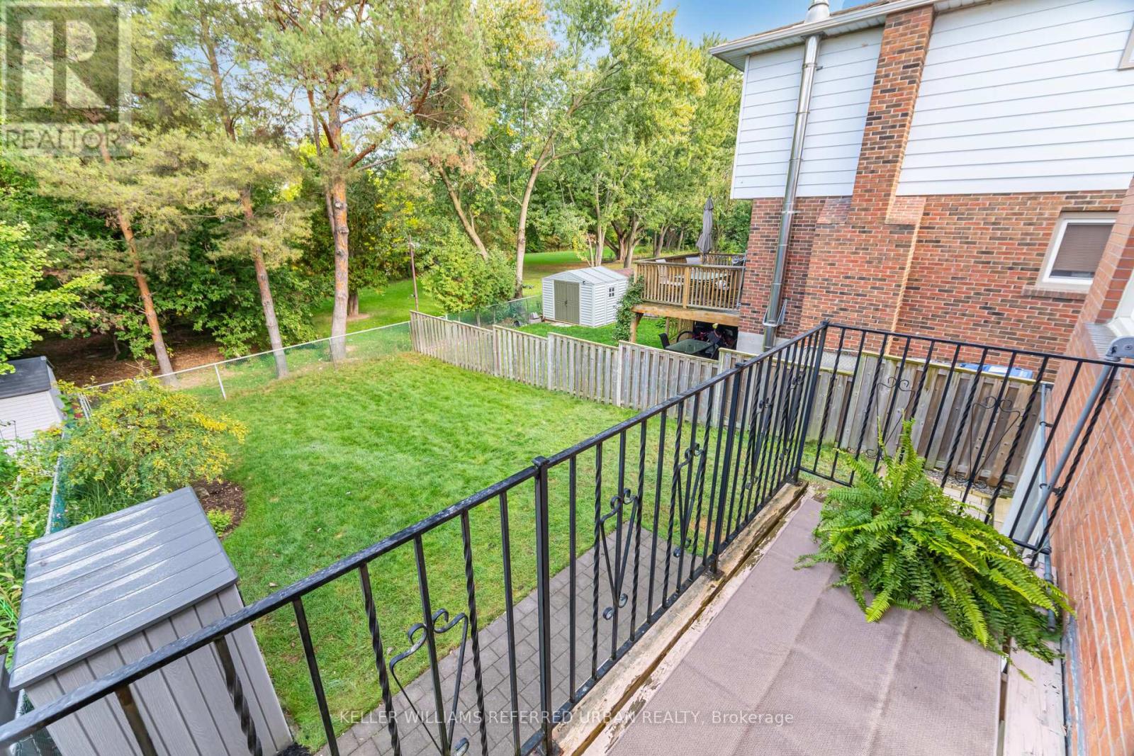 35 Bremen Lane, Mississauga, Ontario  L5M 1G7 - Photo 33 - W12460925
