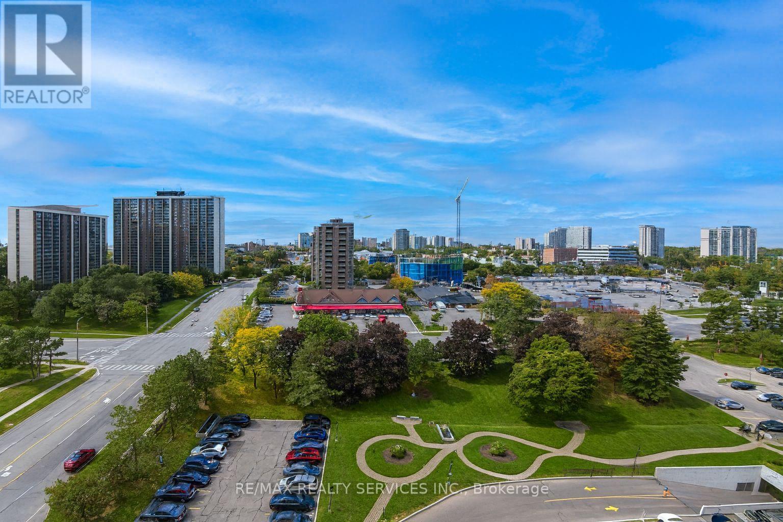 1104 - 18 Knightsbridge Road, Brampton, Ontario  L6T 3X5 - Photo 8 - W12460942