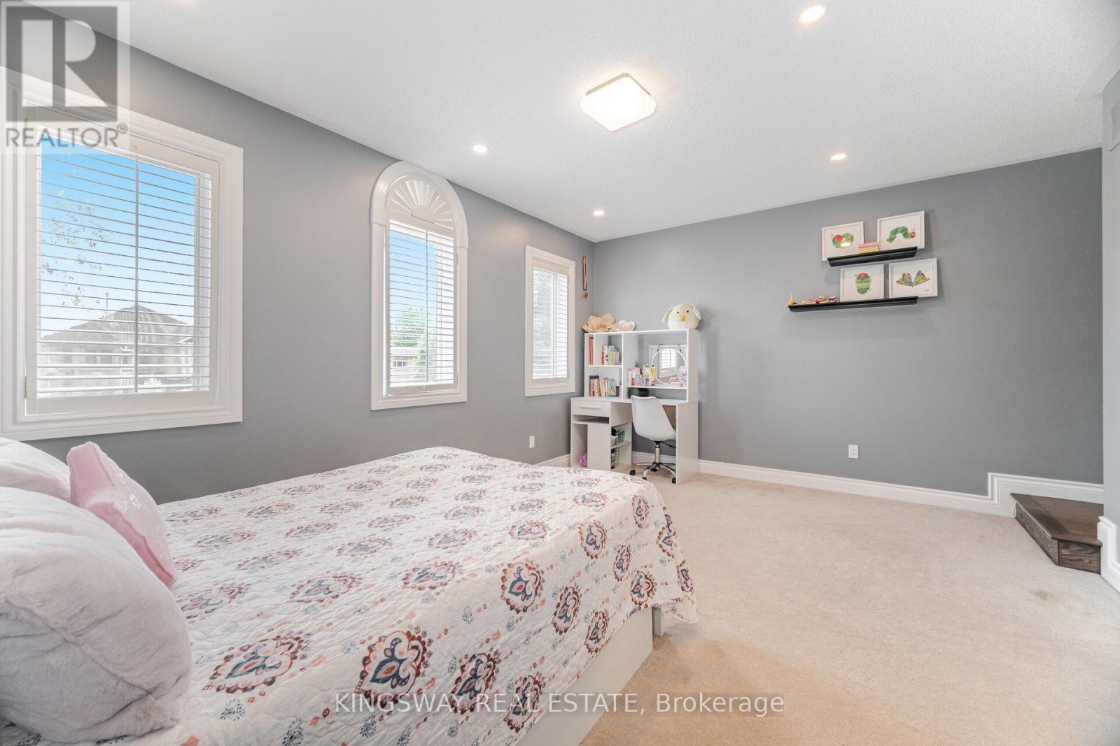 2246 Grand Ravine Drive, Oakville, Ontario  L6H 6B1 - Photo 33 - W12460957