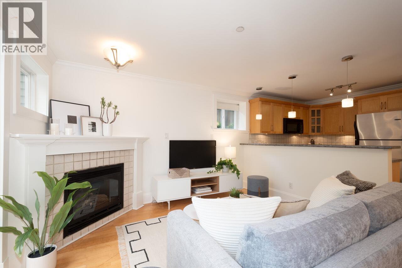 316 W 14th Avenue, Vancouver, British Columbia  V5Y 1X4 - Photo 2 - R3057950
