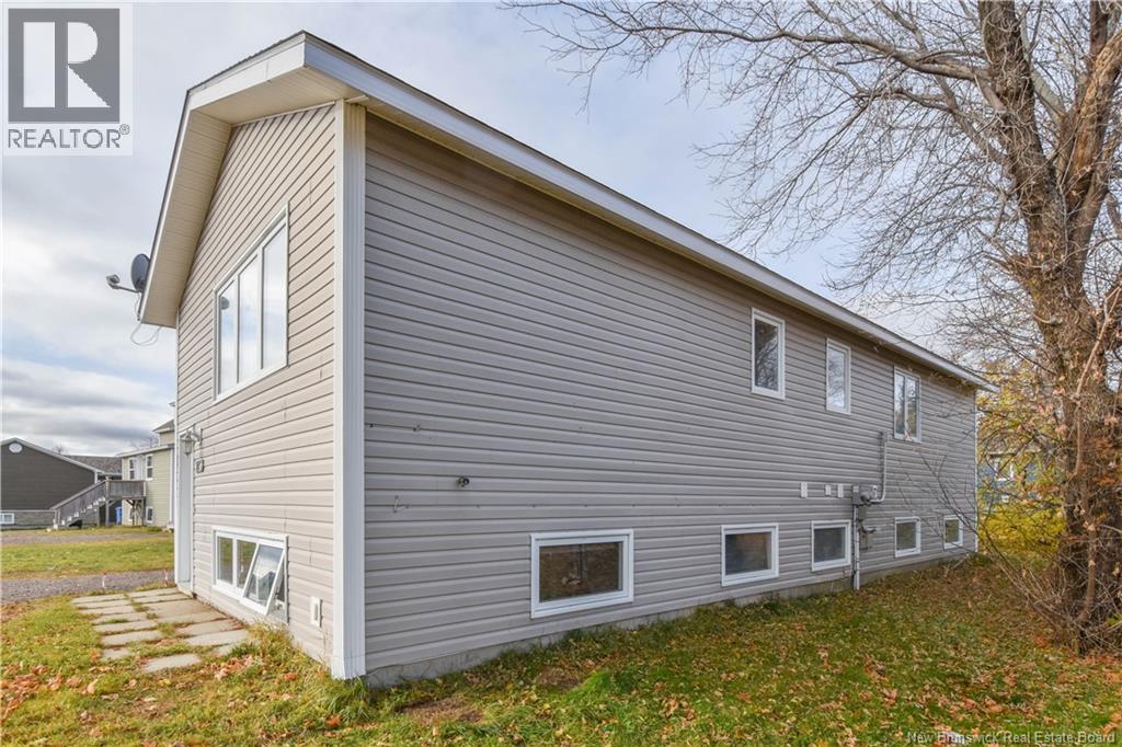 373 Rue Coughlan Street, Tracadie, New Brunswick  E1X 1B3 - Photo 4 - NB128461