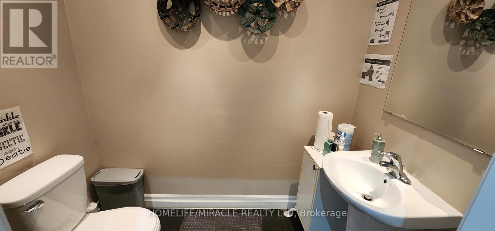 13 - 2400 Wyecroft Road, Oakville, Ontario  L6L 6M8 - Photo 4 - W12374620