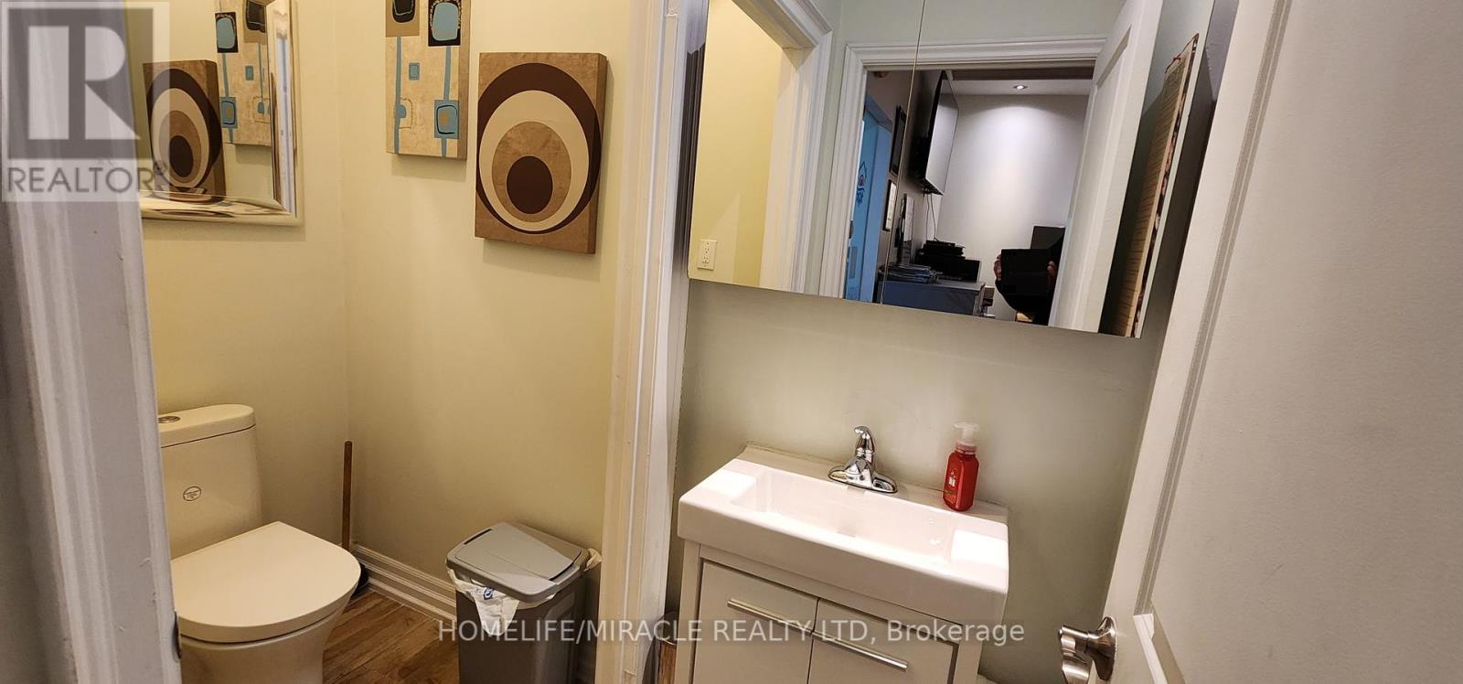 13 - 2400 Wyecroft Road, Oakville, Ontario  L6L 6M8 - Photo 10 - W12374620