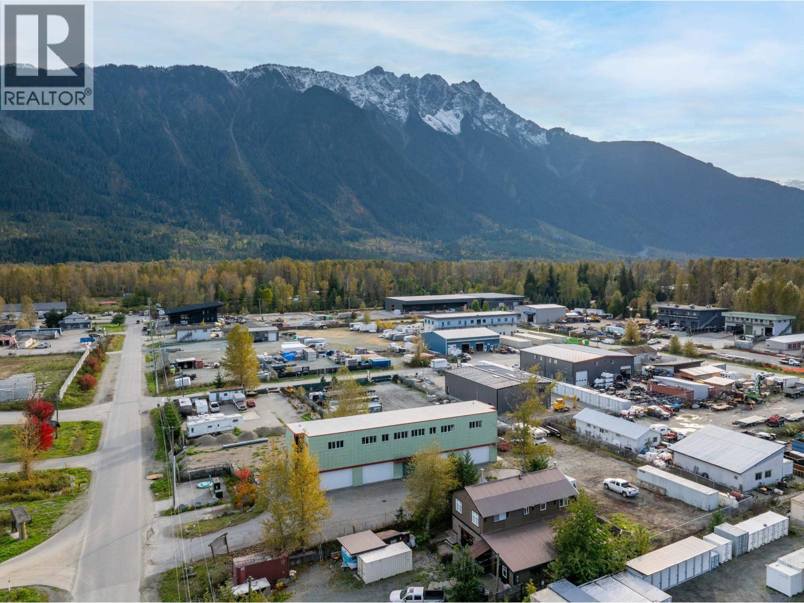 4 7327 Industrial Way, Pemberton, British Columbia  V0N 2L0 - Photo 2 - C8072749