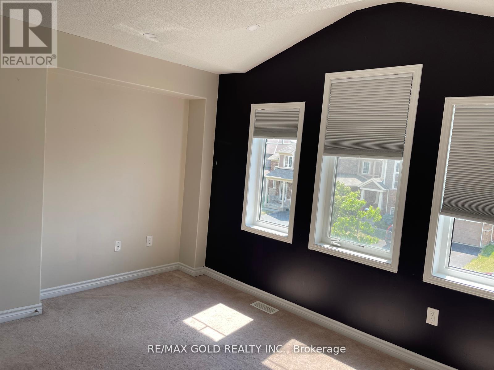 (Upper Portion) - 100 Enford Crescent, Brampton, Ontario  L7A 4C6 - Photo 7 - W12460775
